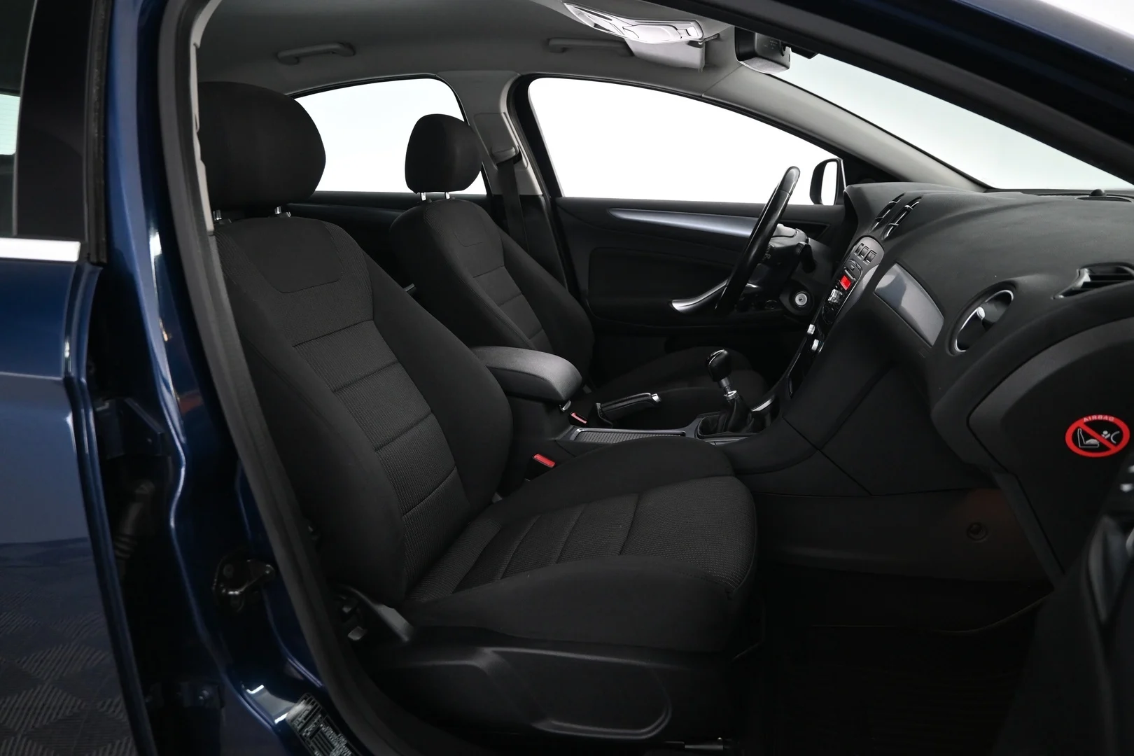 Car Image - 43P0NgehOPdwyfXstAv9W7