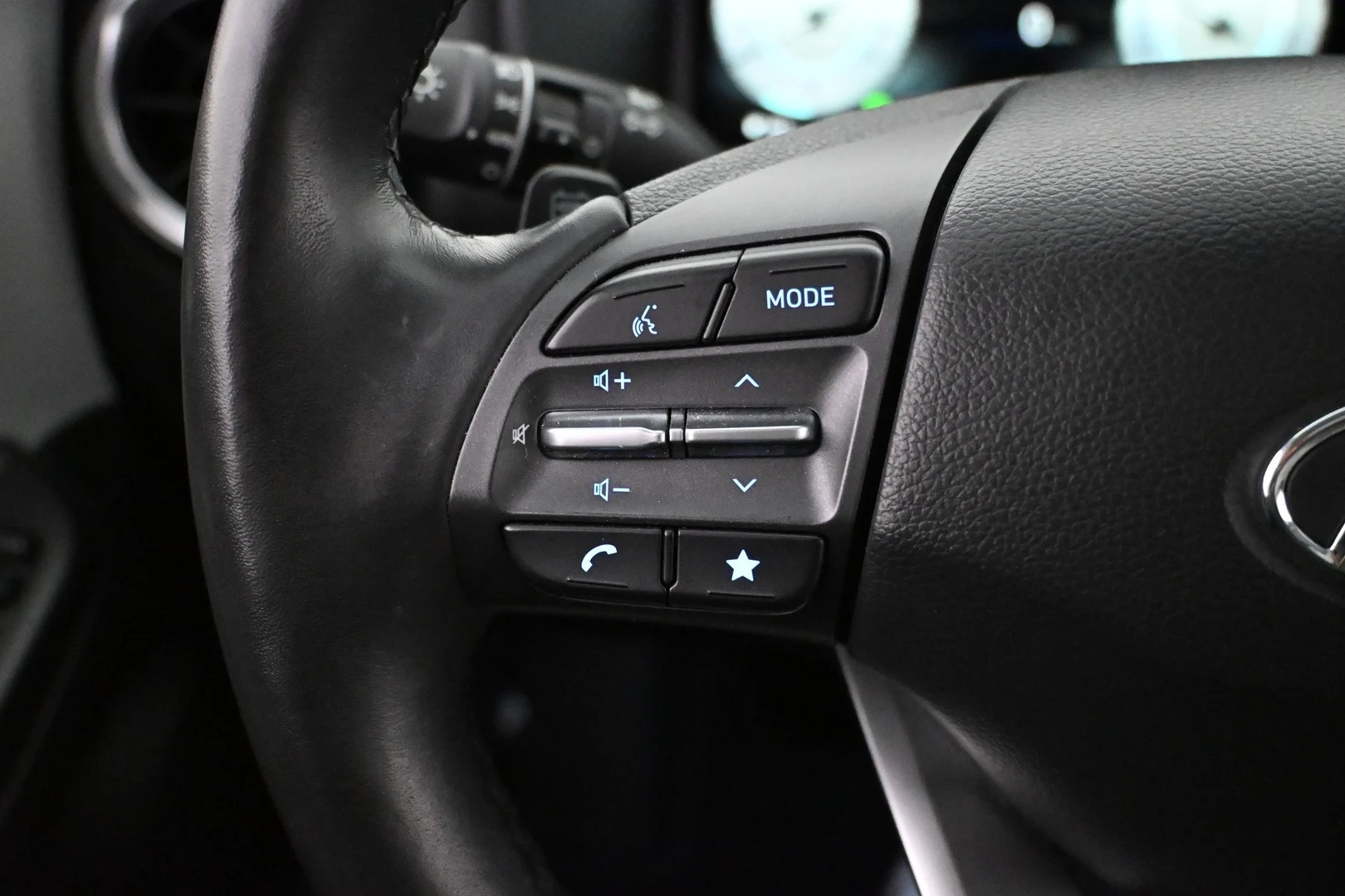 Car Image - 4eG9CVeGkEkZfXiSs9JIp6