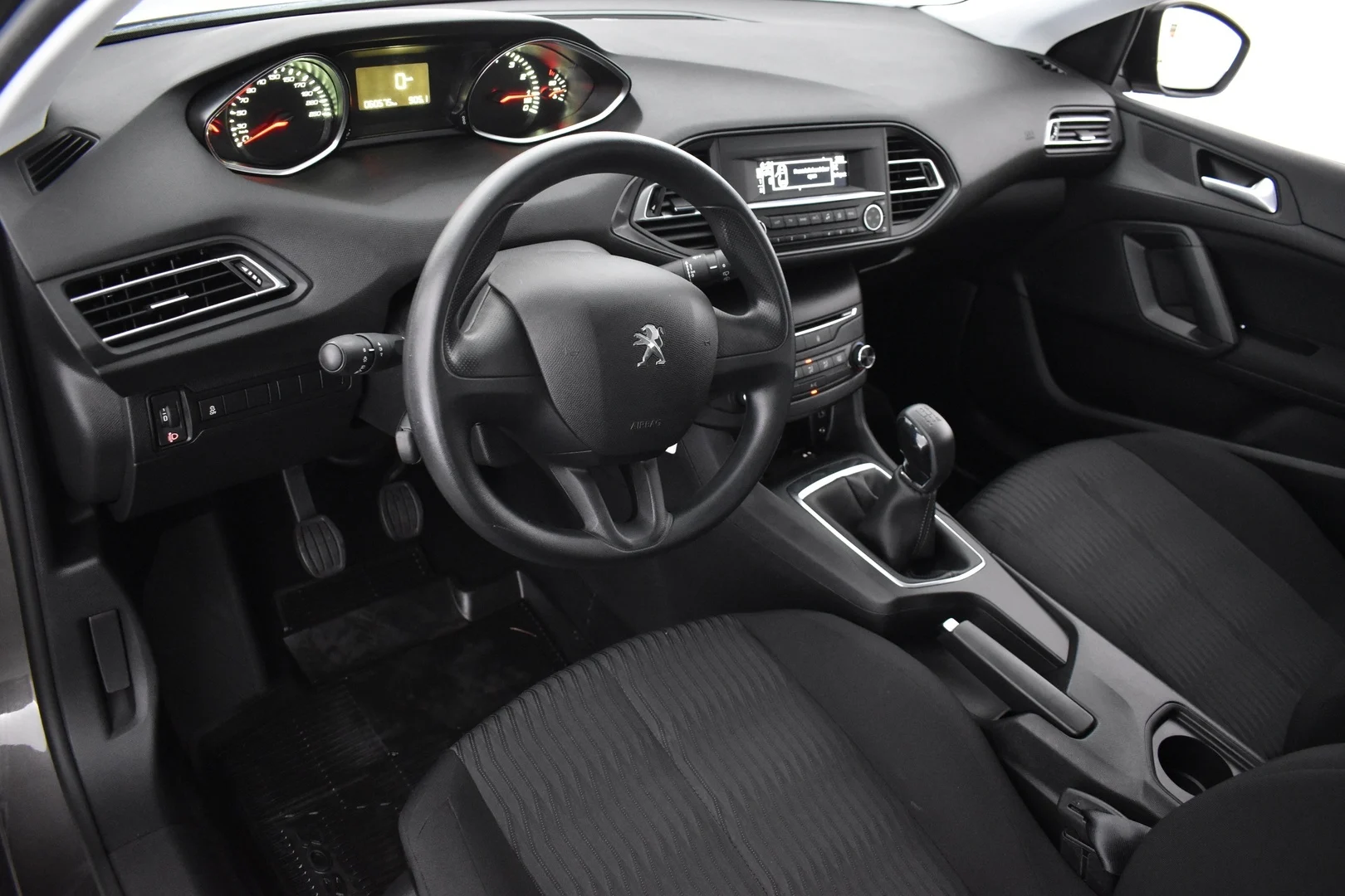 Car Image - 3sZR1739ZJK4kEFn1d2Qvz
