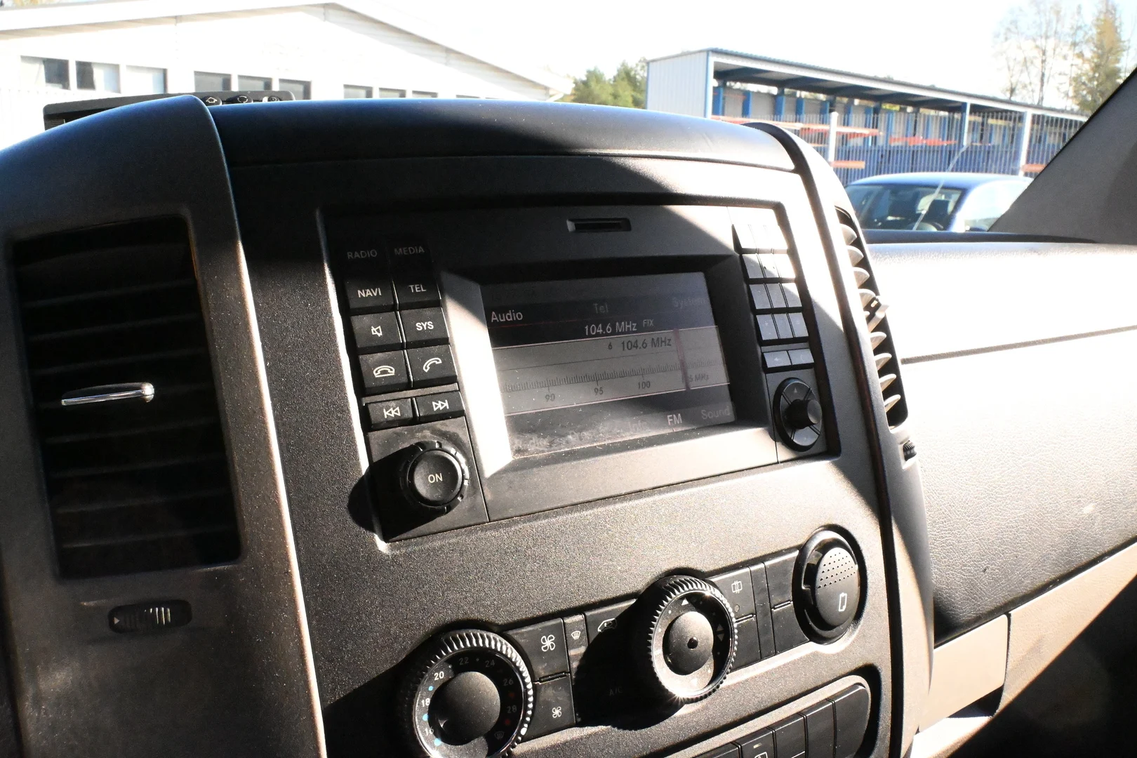 Car Image - 1LzQFhSKA9xlrsuJf2gI8g