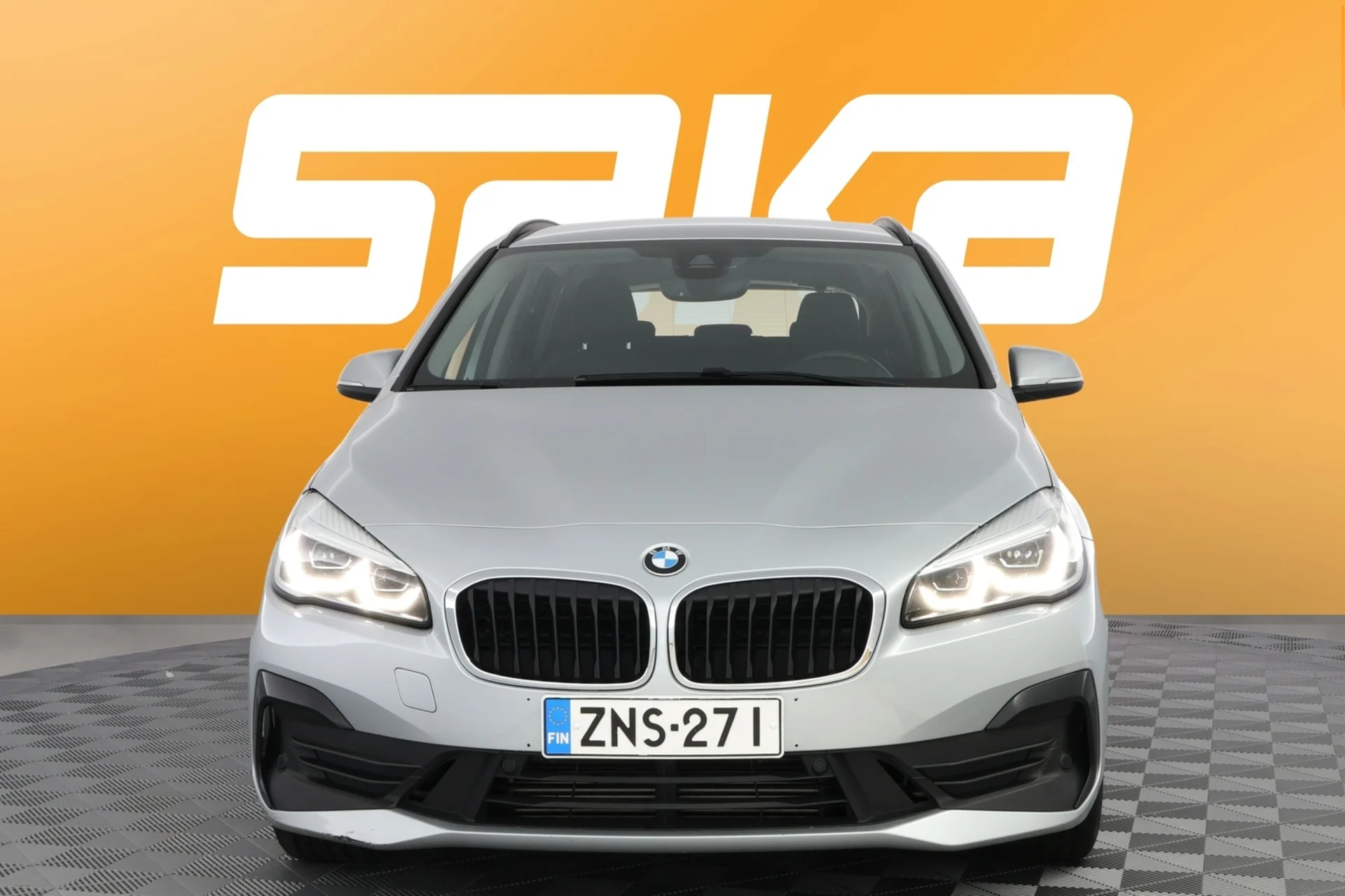 Car Image - 1y20b231b0XKQbh3hD7yBT