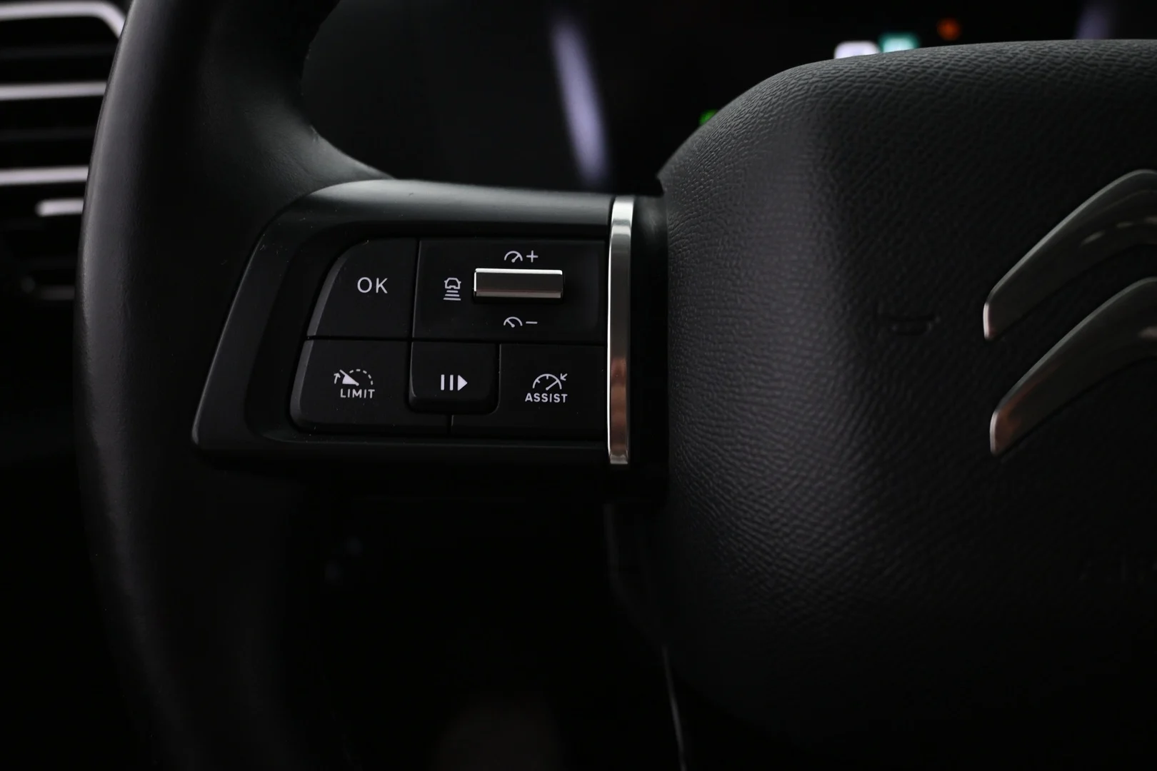 Car Image - 1bqSawqj3p19CsfLyY7ghG