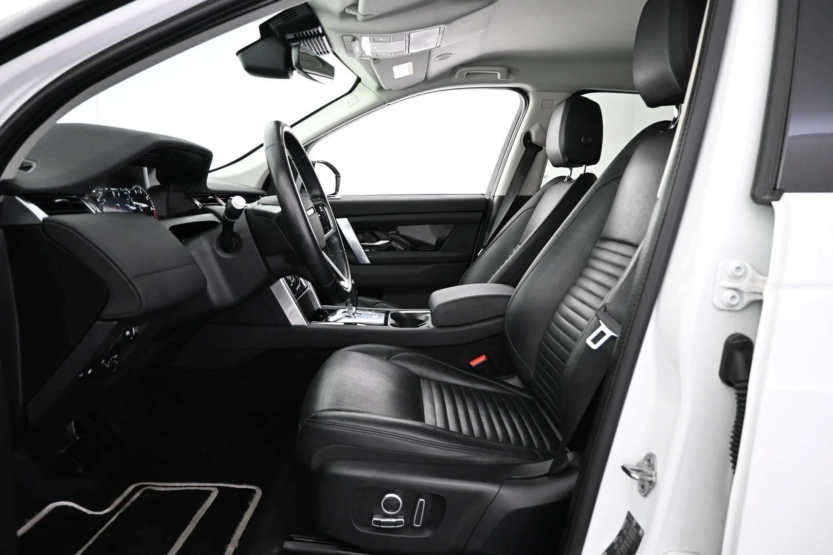 Car Image - 23uYb7cN3qvvPHAmEZiyLR