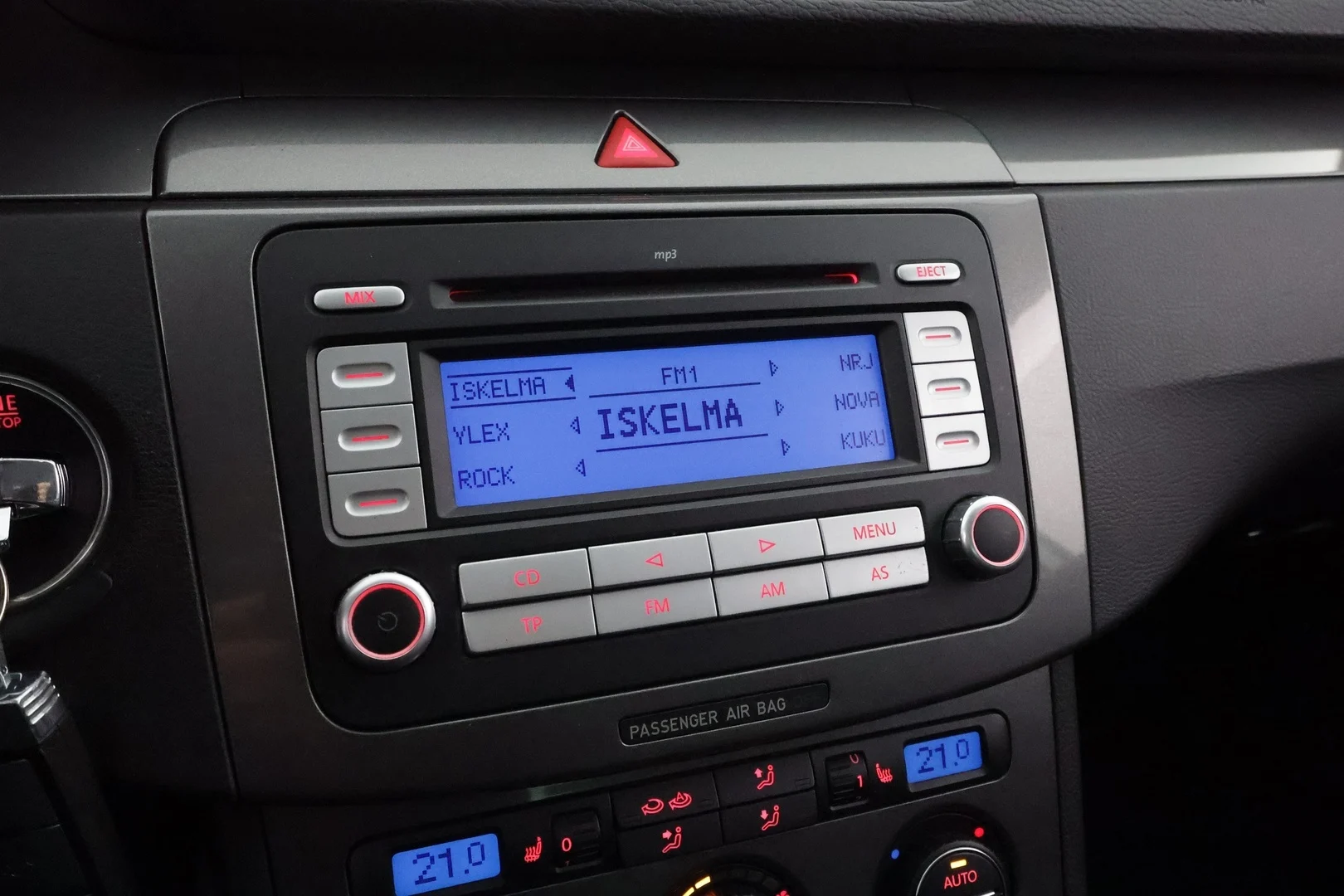 Car Image - 5XGtDcDlH7wGq30MmwHYoQ