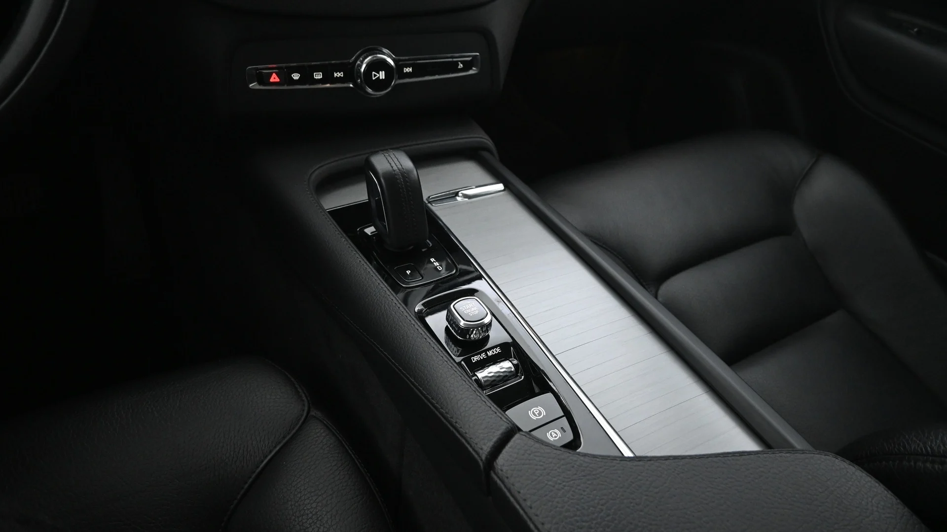 Car Image - 2lKdW1ITtH2SfGBhNHagMh