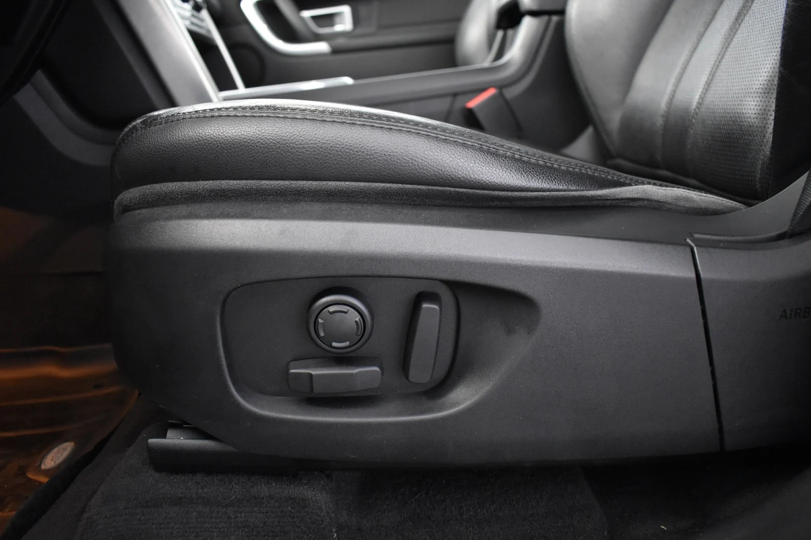 Car Image - 4tMgpJ1DmChGgFrjrZLYHO
