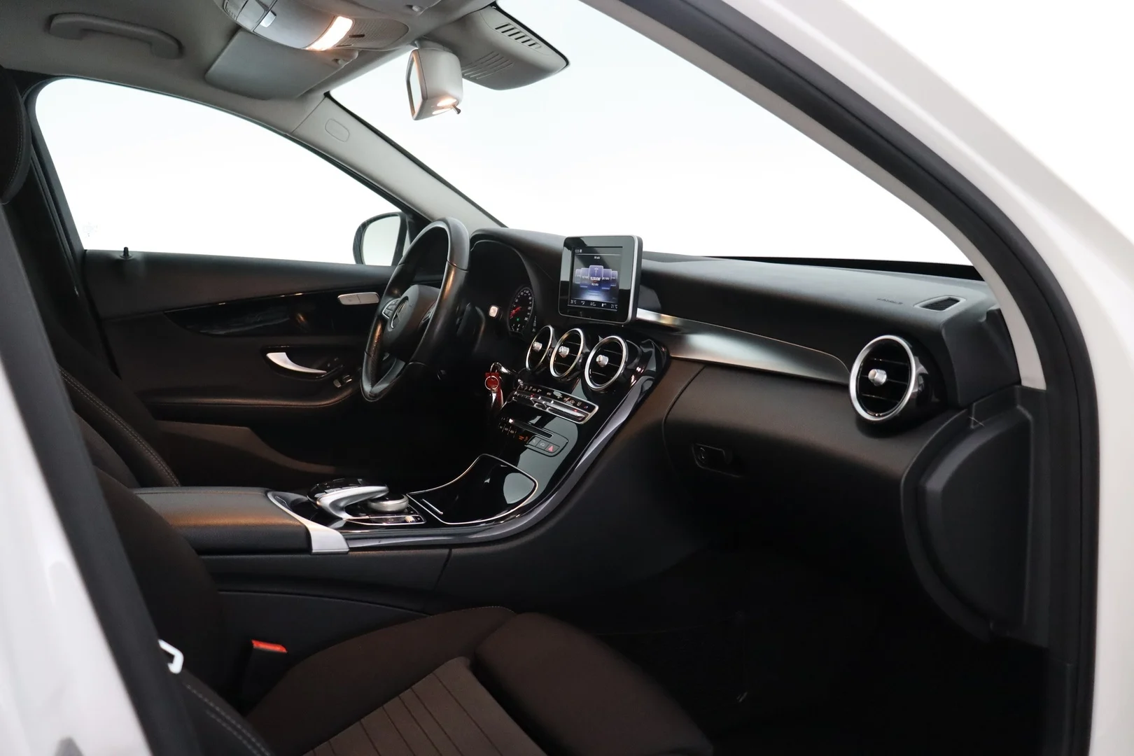 Car Image - 6ywPkWqV93sygV2Ulbh3r8