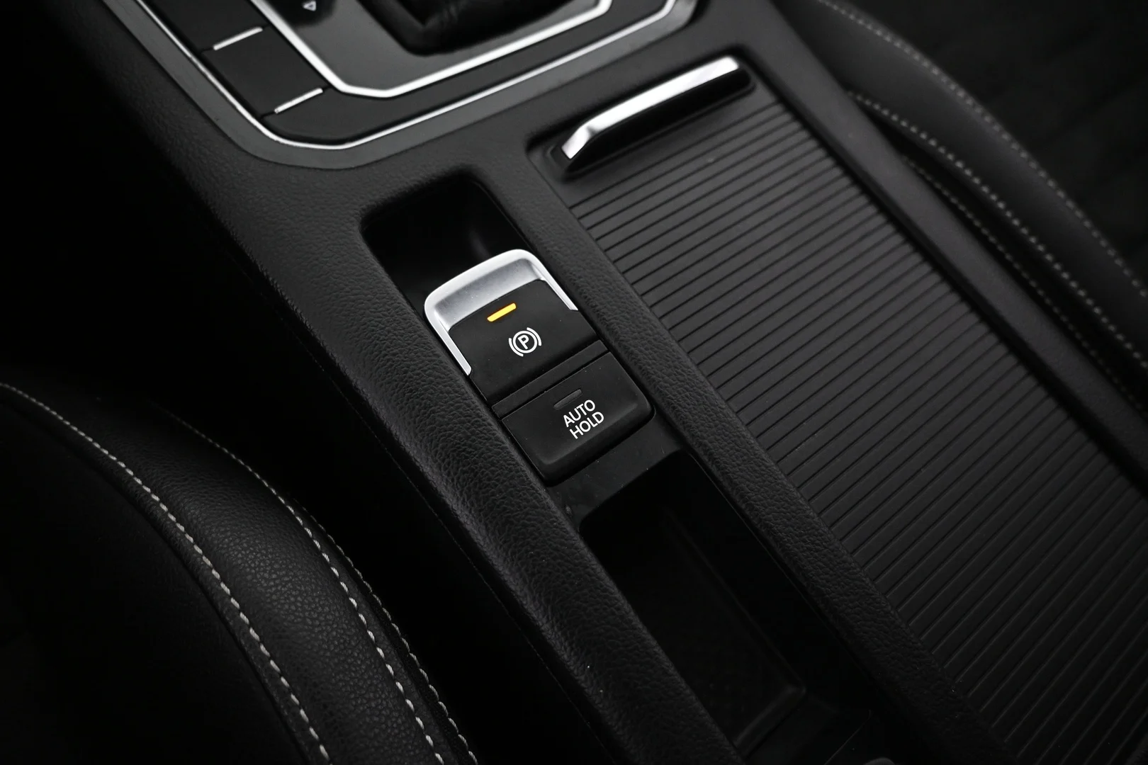 Car Image - 6GWdNznBUwsyxVcr3MGaMb