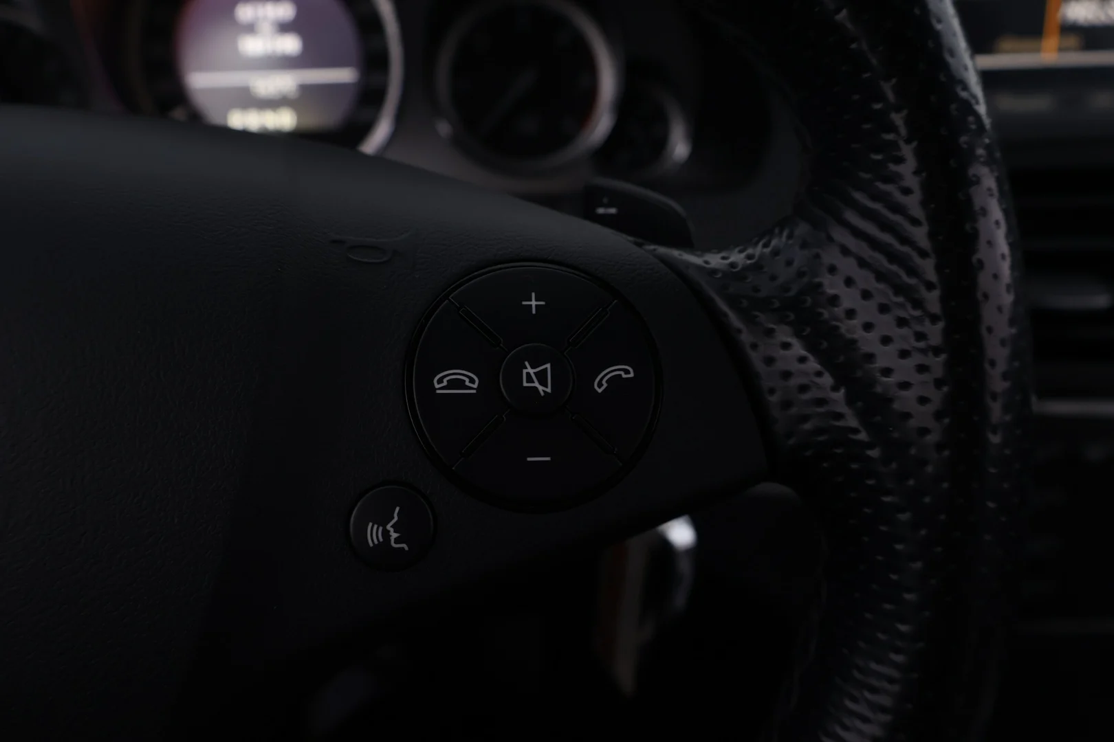 Car Image - 2o3m280HEmD4iZ9e4Q8fSf