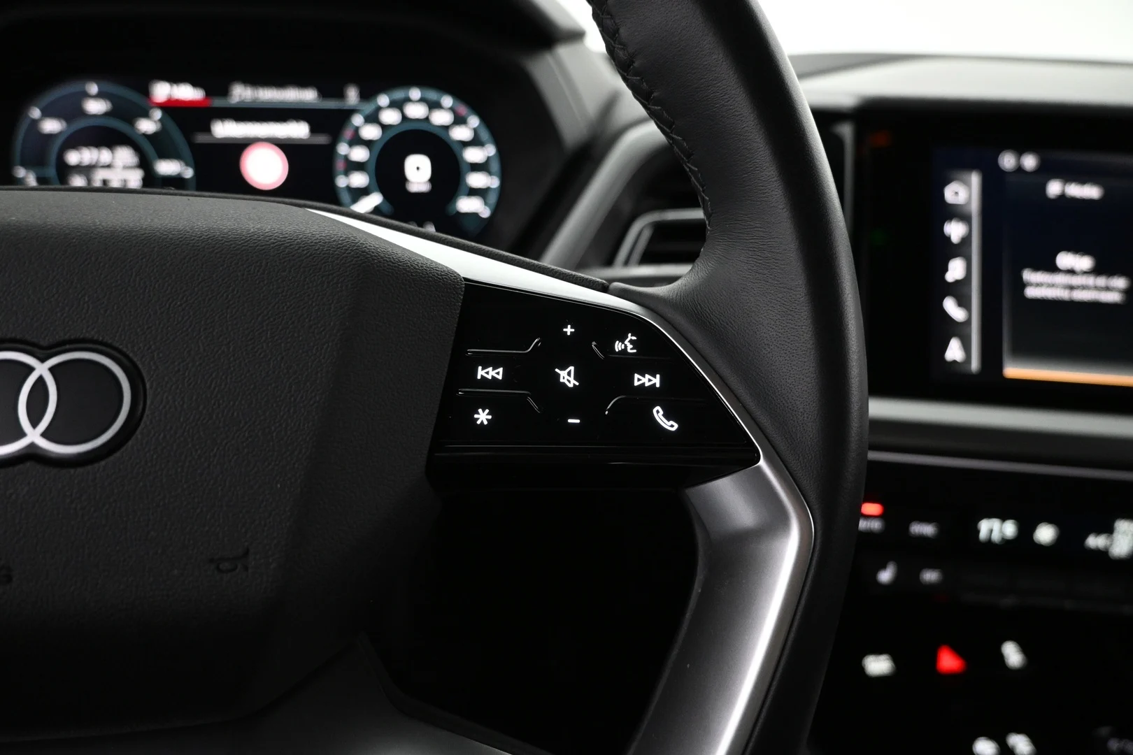 Car Image - 3f0kdE8Dclt0KlnkUBLdSR