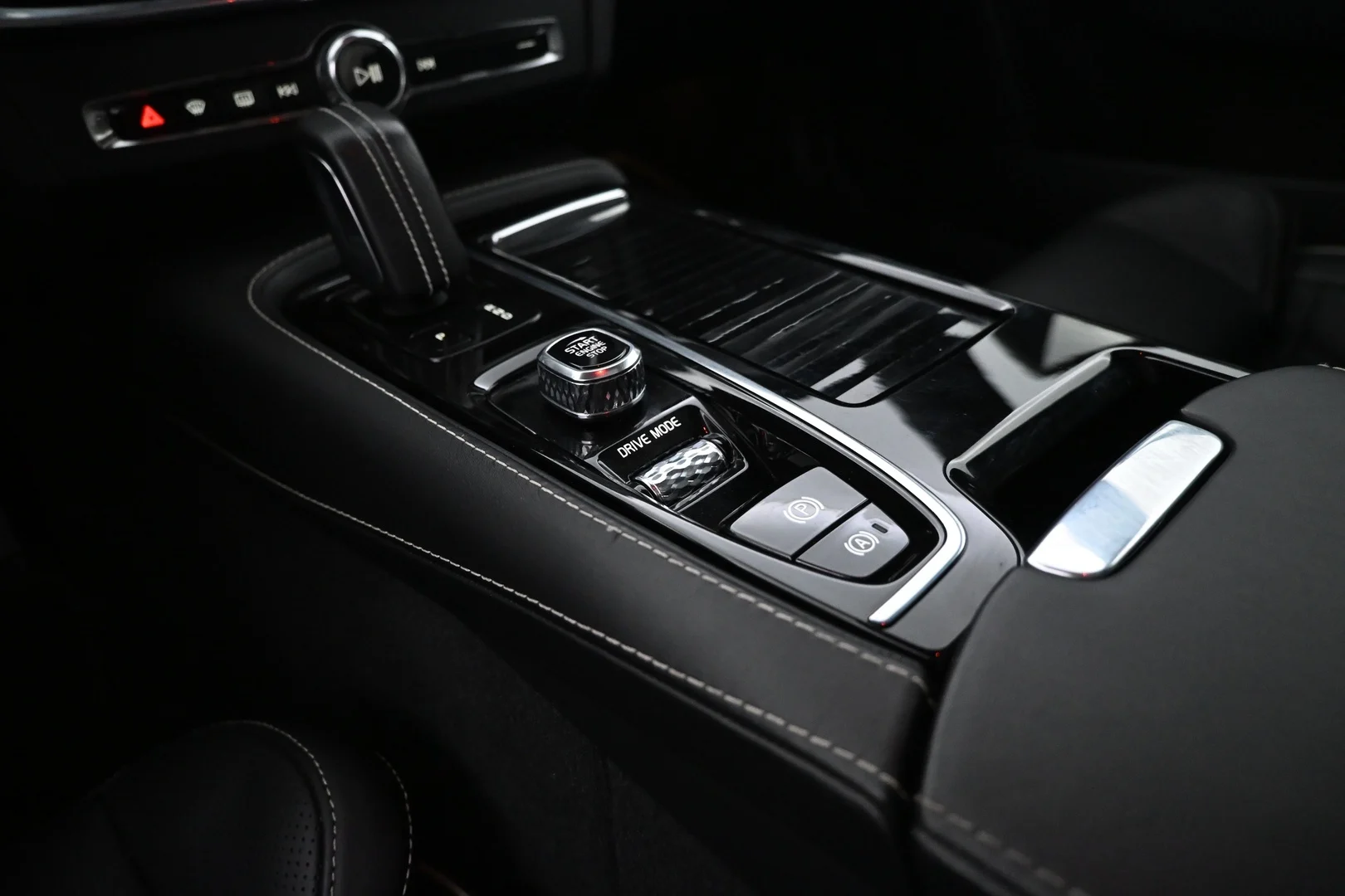 Car Image - STT4Vpdr0O9d0rA4ruG4g