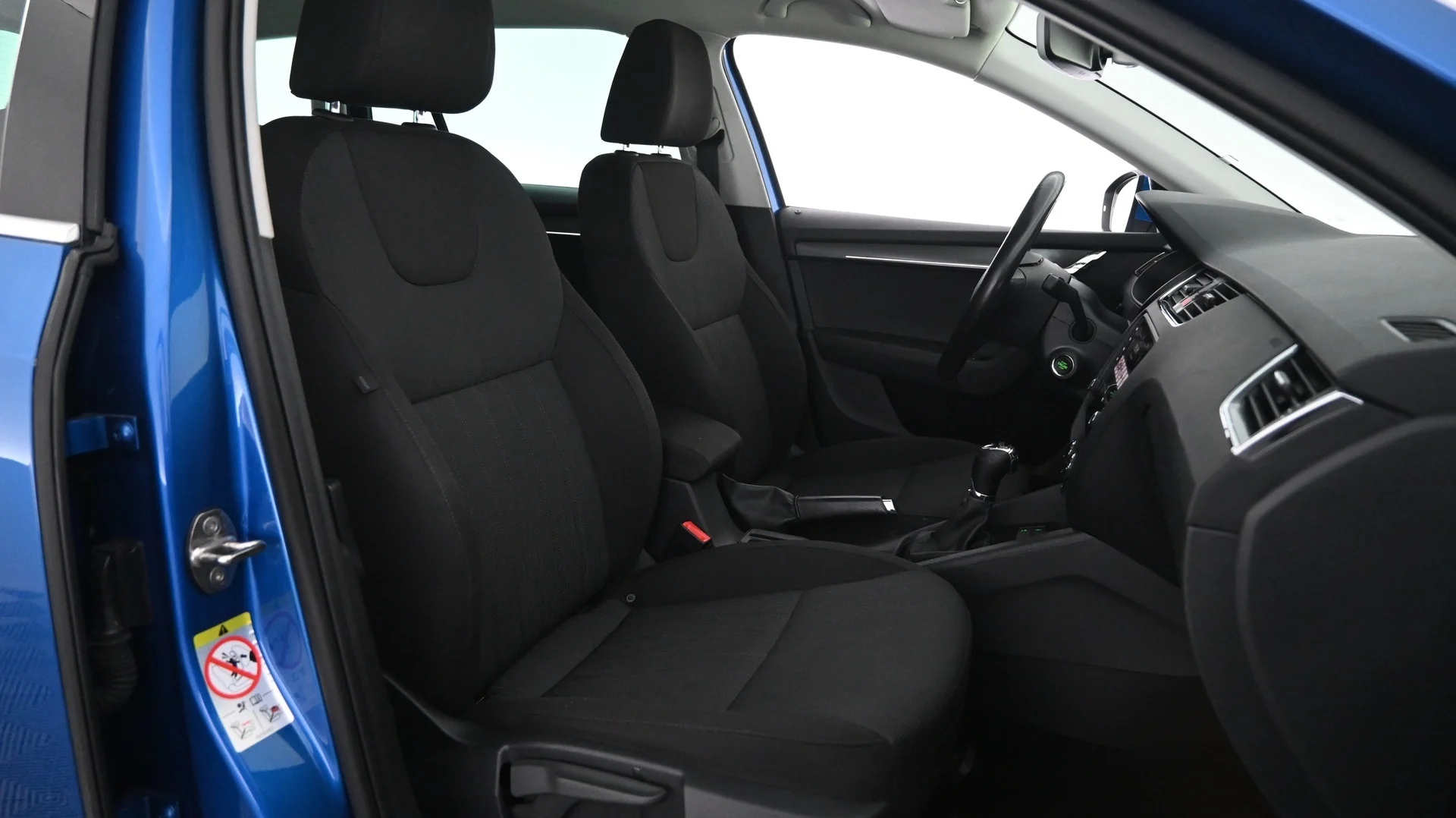 Car Image - 2urh8FMuVg50svF4eUa5vs