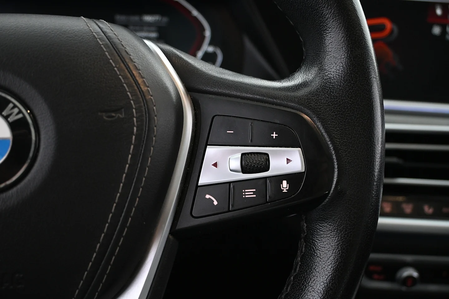 Car Image - 5eOsRwcHCYIqCphjiZEkcy