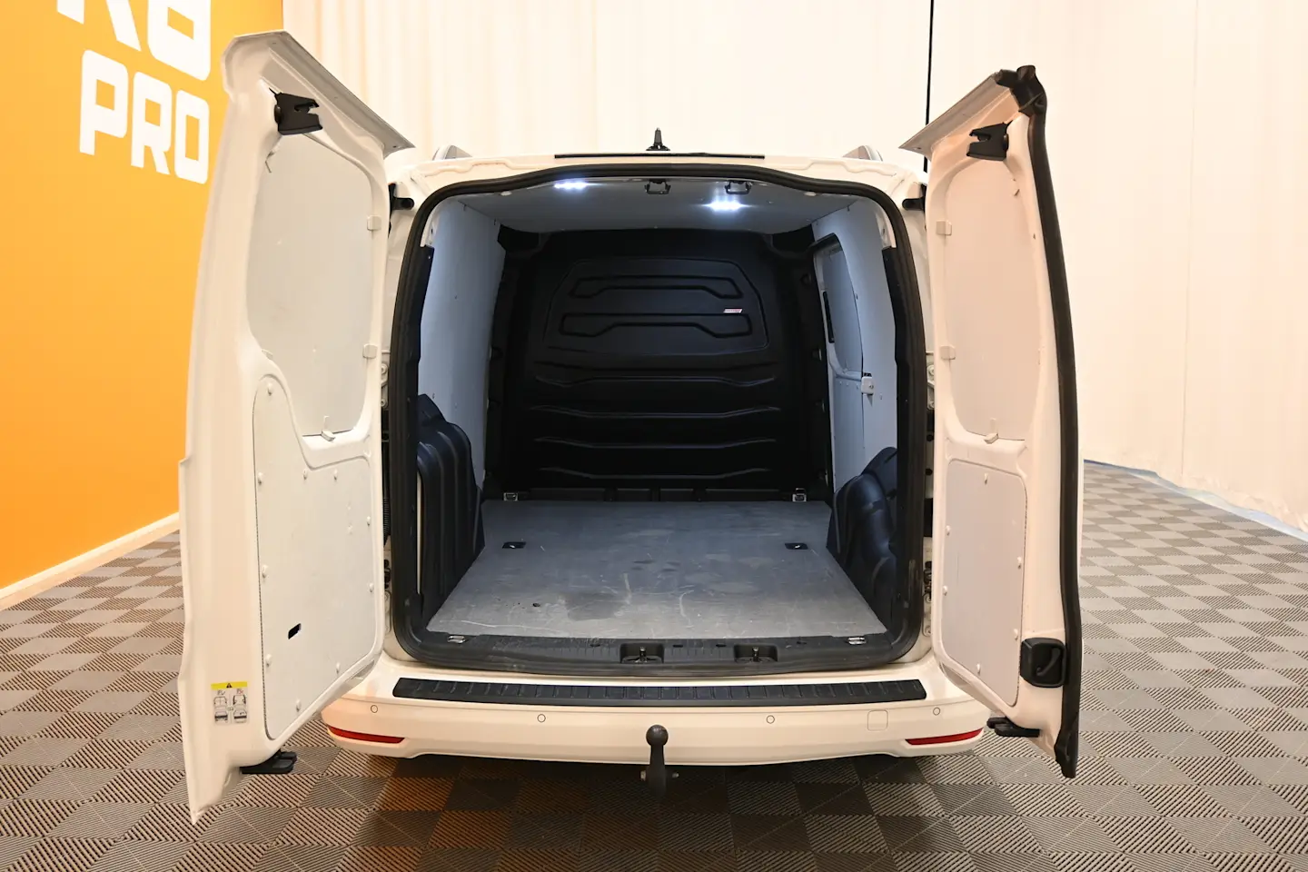 Car Image - 6Ko13nTWgRUmE88sMdcM3J