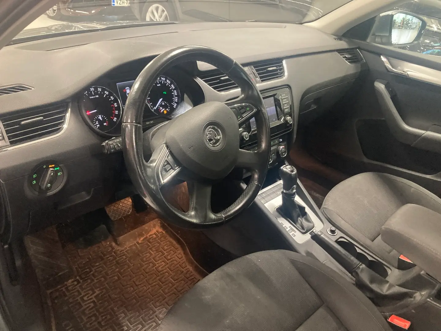 Car Image - 2KReNB5nDt2A1FEq3k46p3