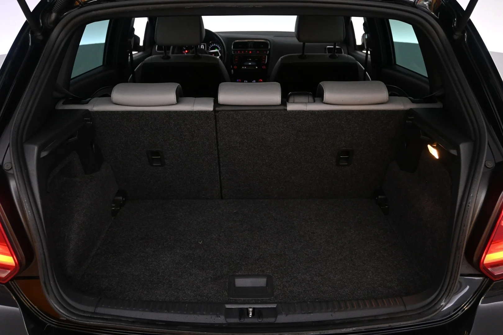 Car Image - 4d8eyiViQL6fZLFlJRC4Pn