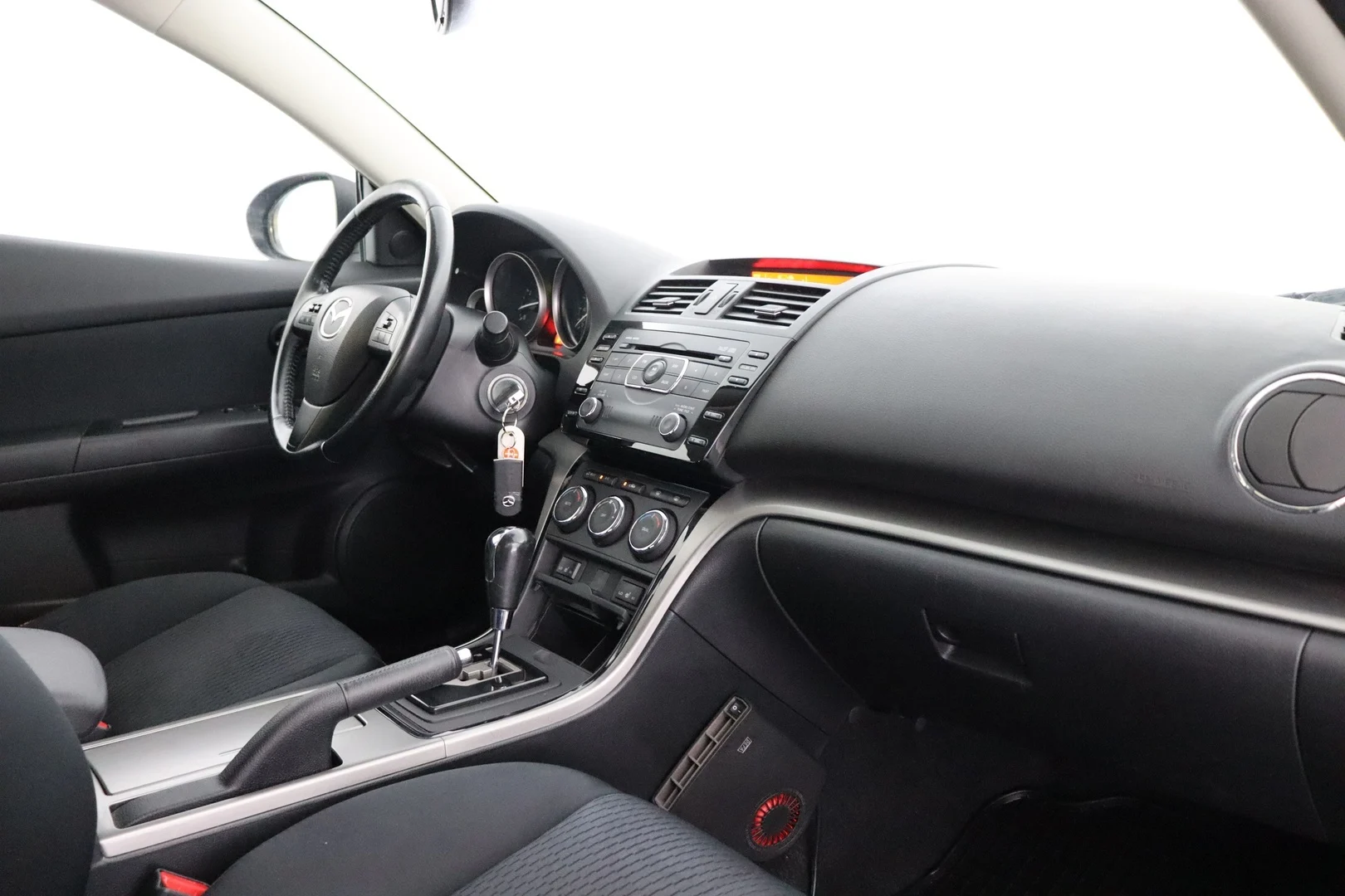 Car Image - 2PR89tnD9Ifop46yZSgsuf