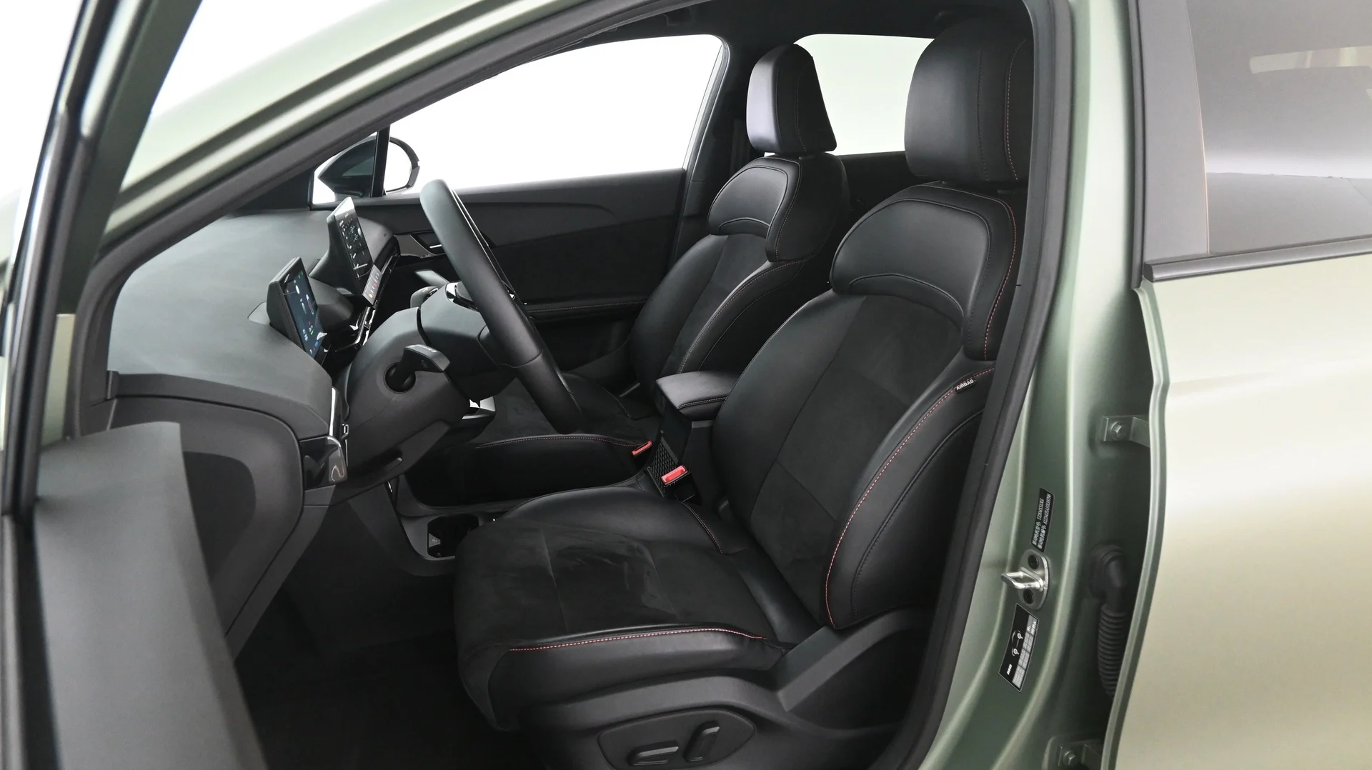 Car Image - r35fwUtKaSdo9e8a7ZDOp