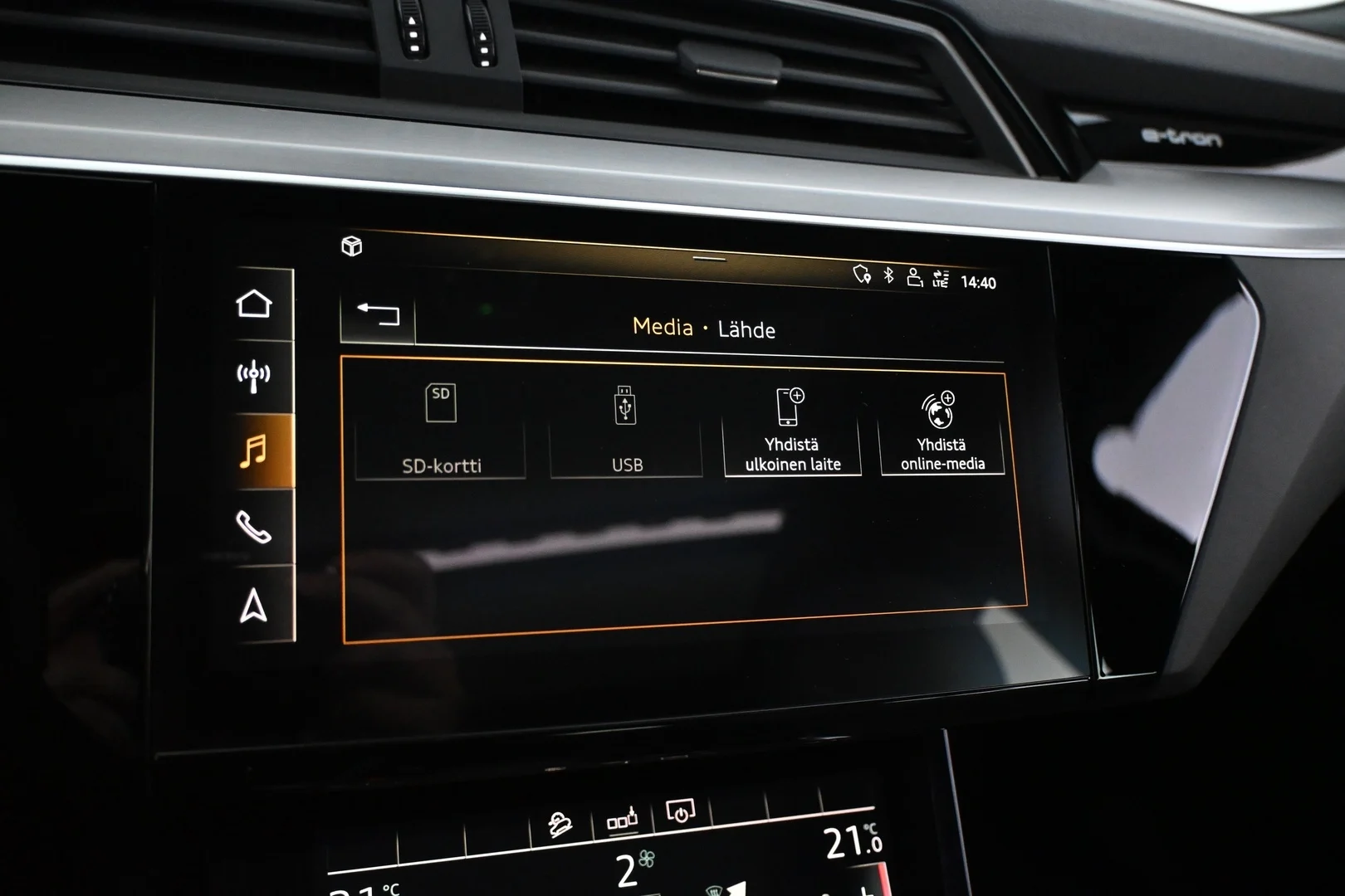 Car Image - 2YCRTGmSpT41jf5K9vQIAt