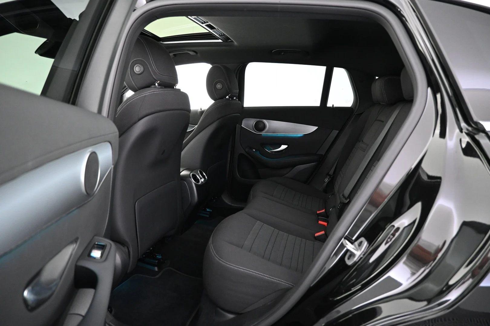 Car Image - 6N3UCpzQ91cmM7sUfzbaw1