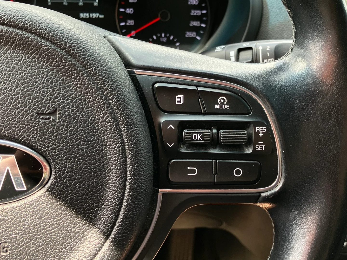 Car Image - 74NosjzLJOfLjKQf1Ste8P