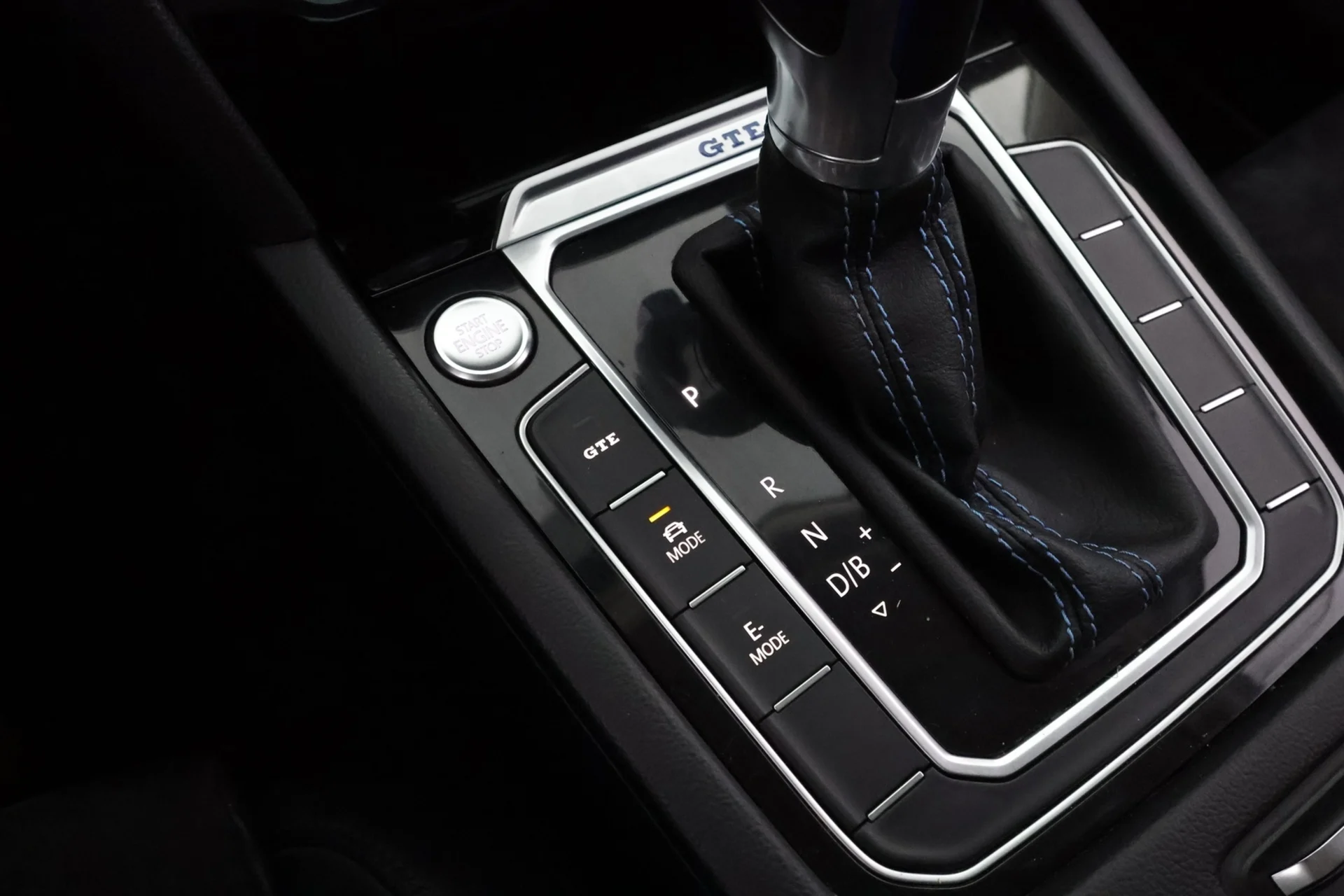 Car Image - 6dtzfnPMRFsophkK1m2tzo