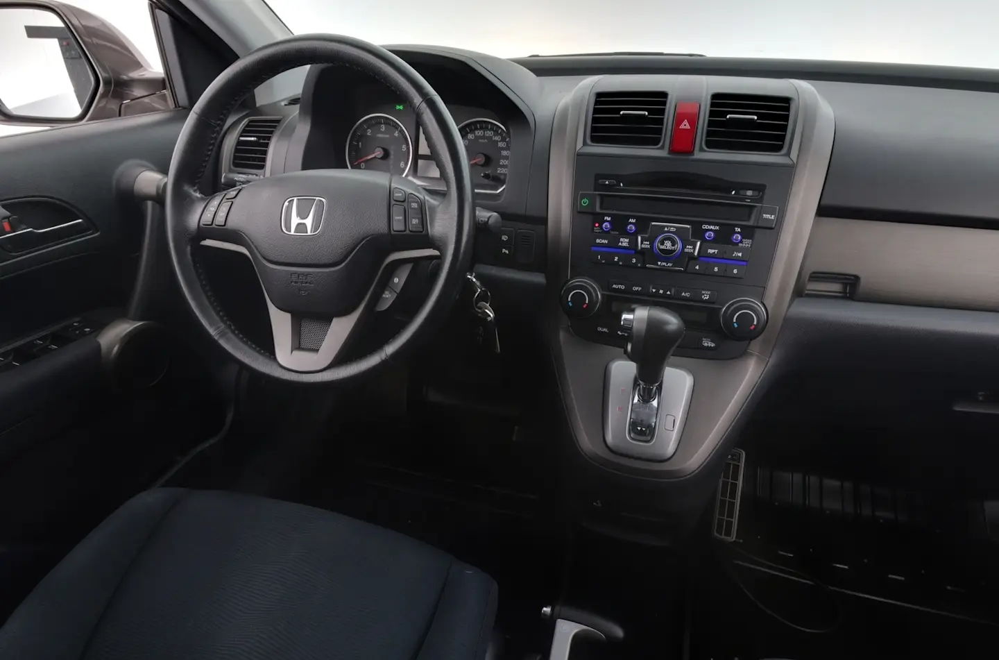 Car Image - 6eb9MIPrThN3MKyGdb0uZp