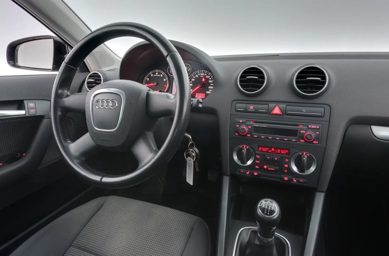 Car Image - 1eOZrcYK7CltalaYi1TF6K