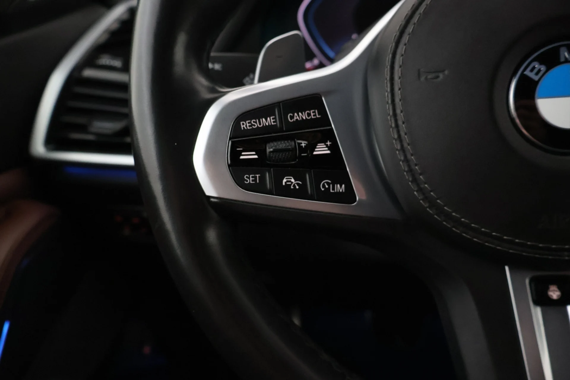 Car Image - 2cG4PzRxBoK6DGMt3IVOck
