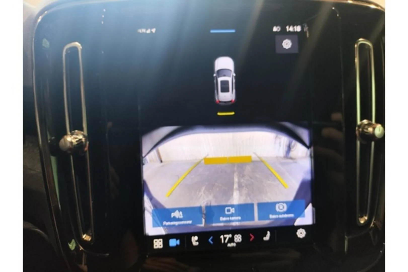 Car Image - 7iBPxfRbAoKtLvQjR49IVN