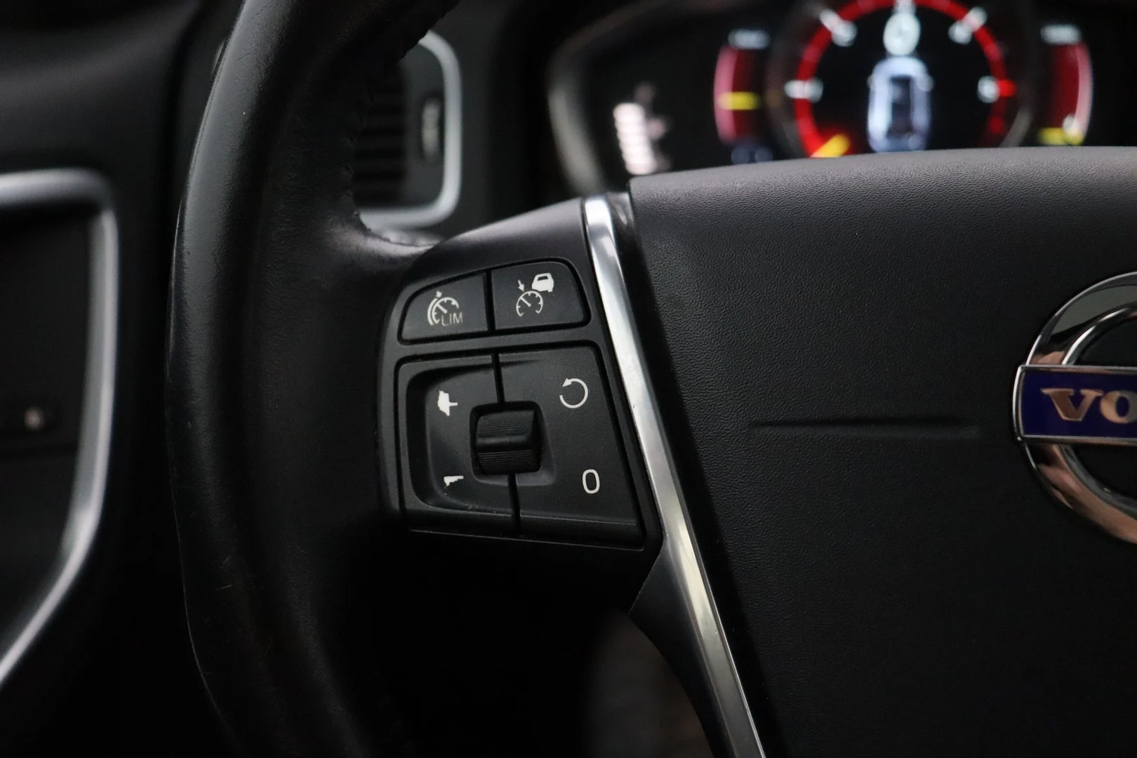 Car Image - 3WgWL4mDIm3OmZcia03sh1