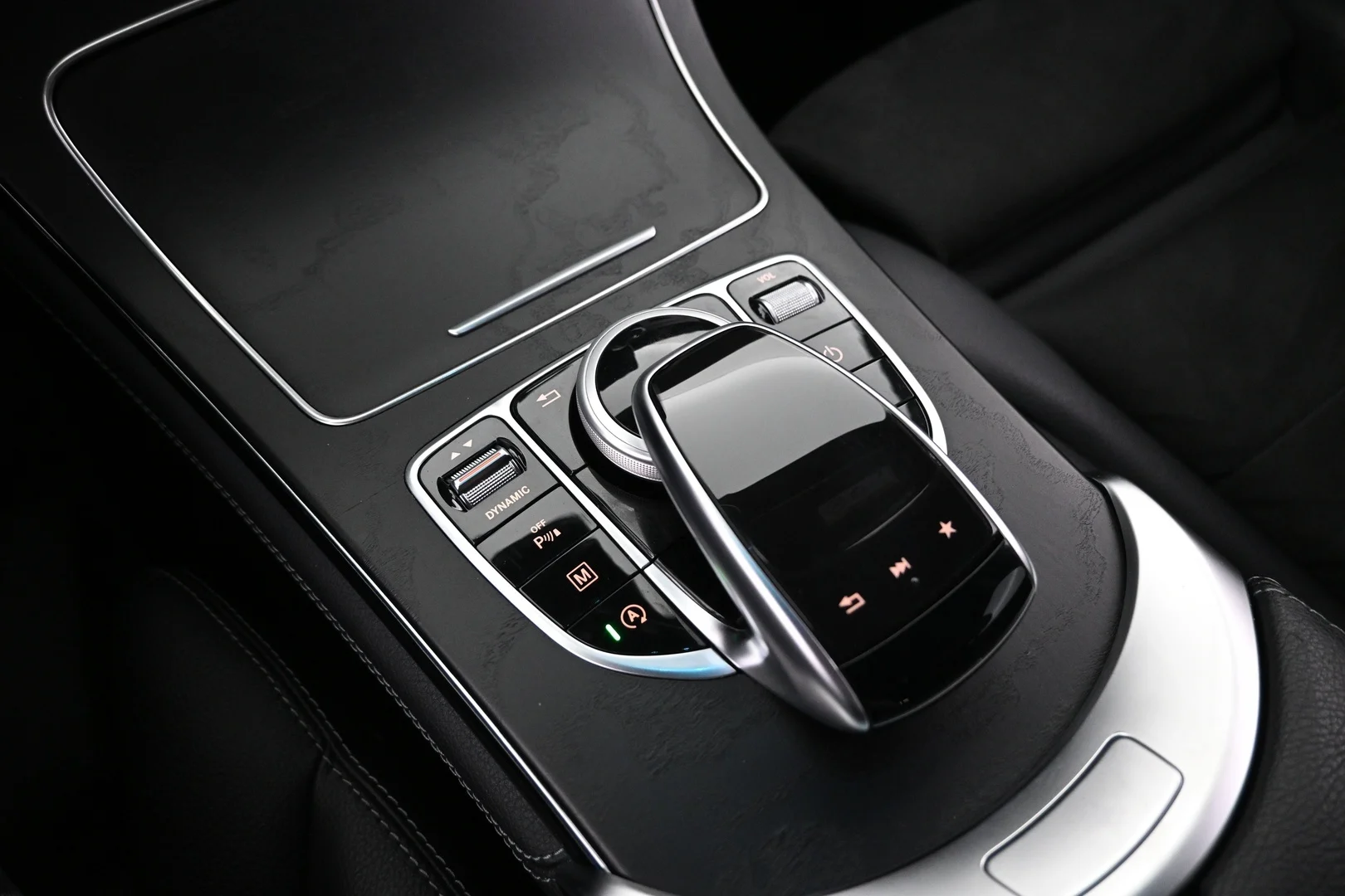 Car Image - 6OvGuqKwrYmiMhzYNyKqD3