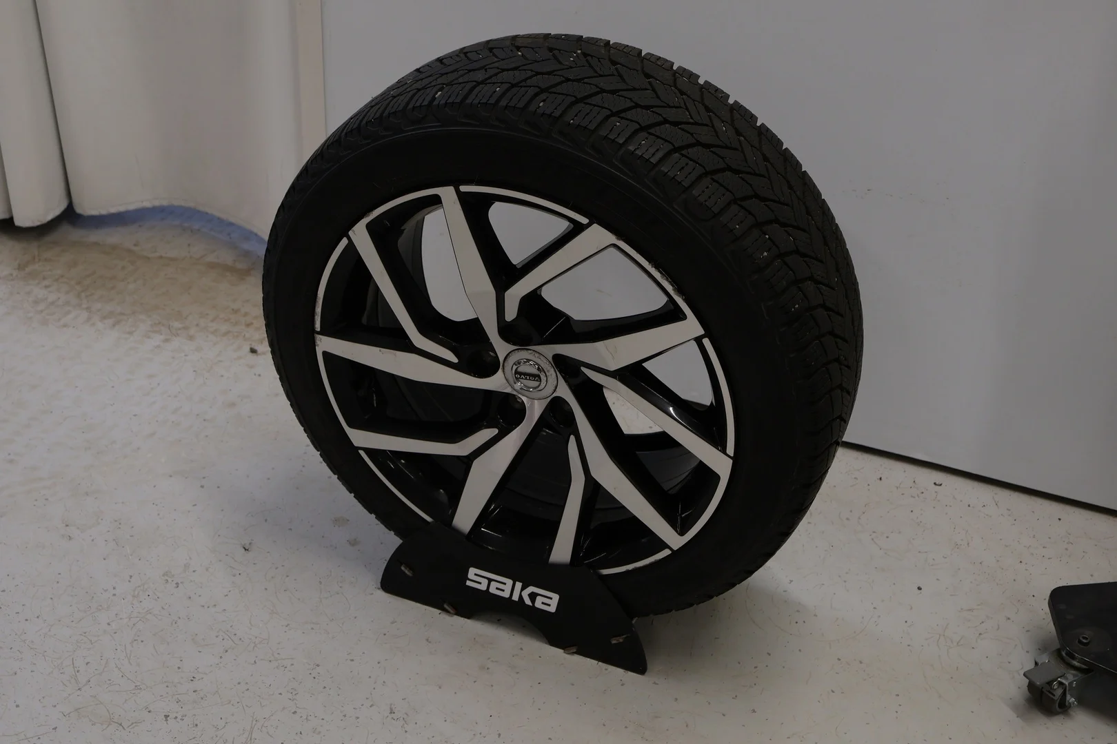 Car Image - 2i06vuxnwWM18zt0dfOza7
