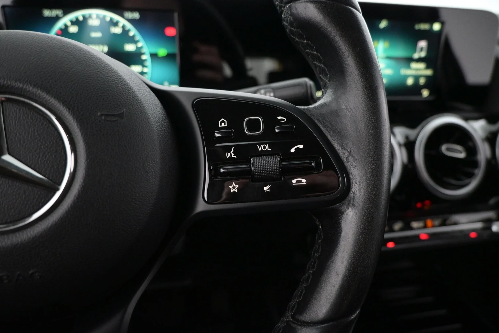 Car Image - 2XsBMLDsHuunN0Ii5bFRpf