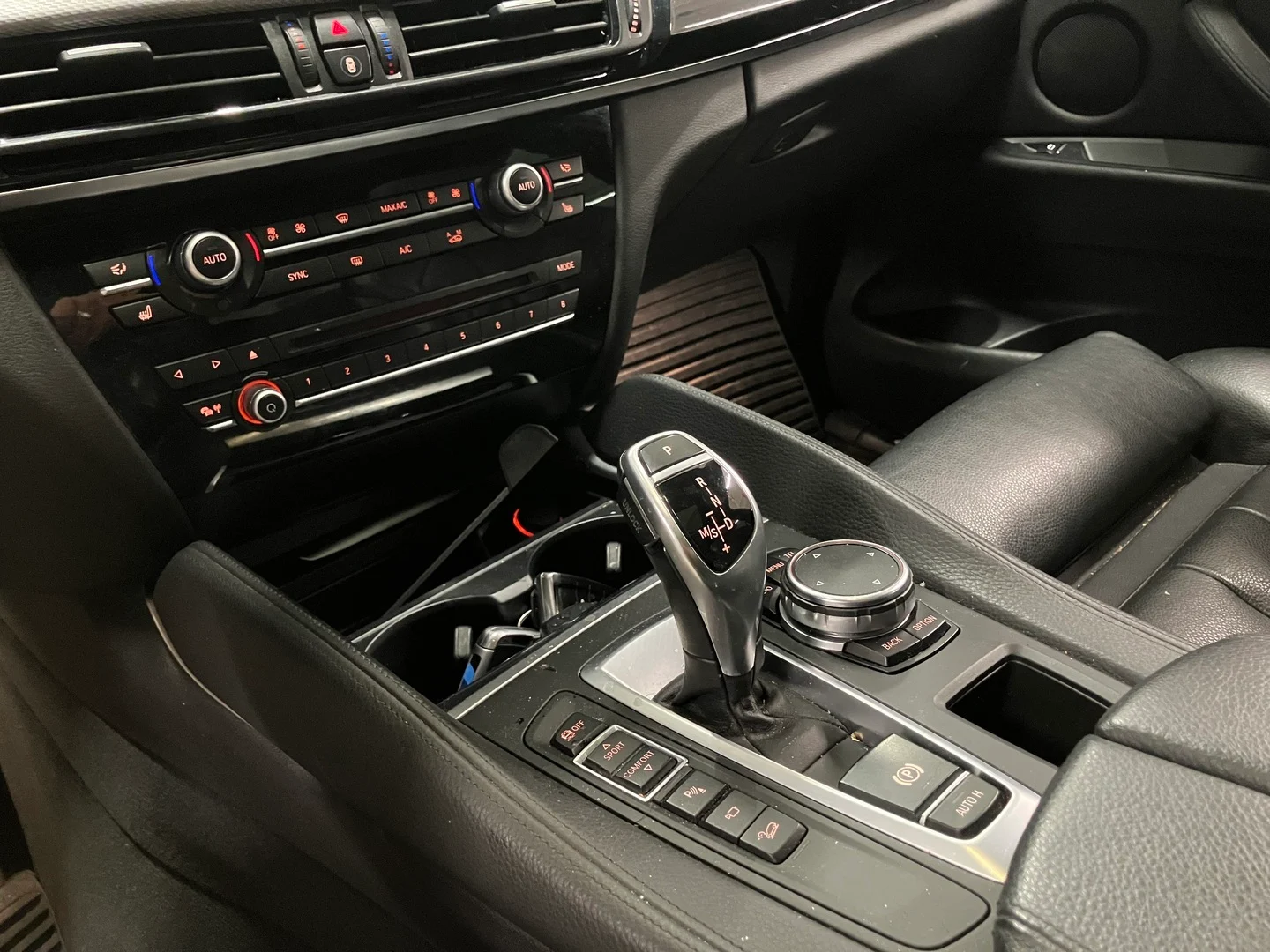 Car Image - 4LD4WQagmmH0XZYrUFUBv2