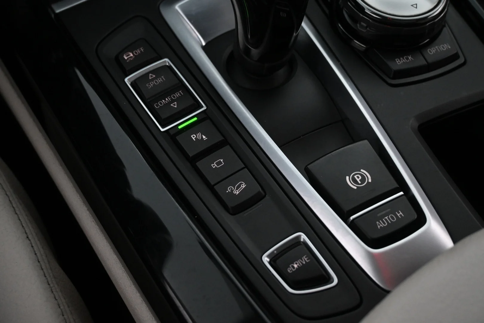 Car Image - 5W4ZEfJJeYw6fC7SHNVzxm
