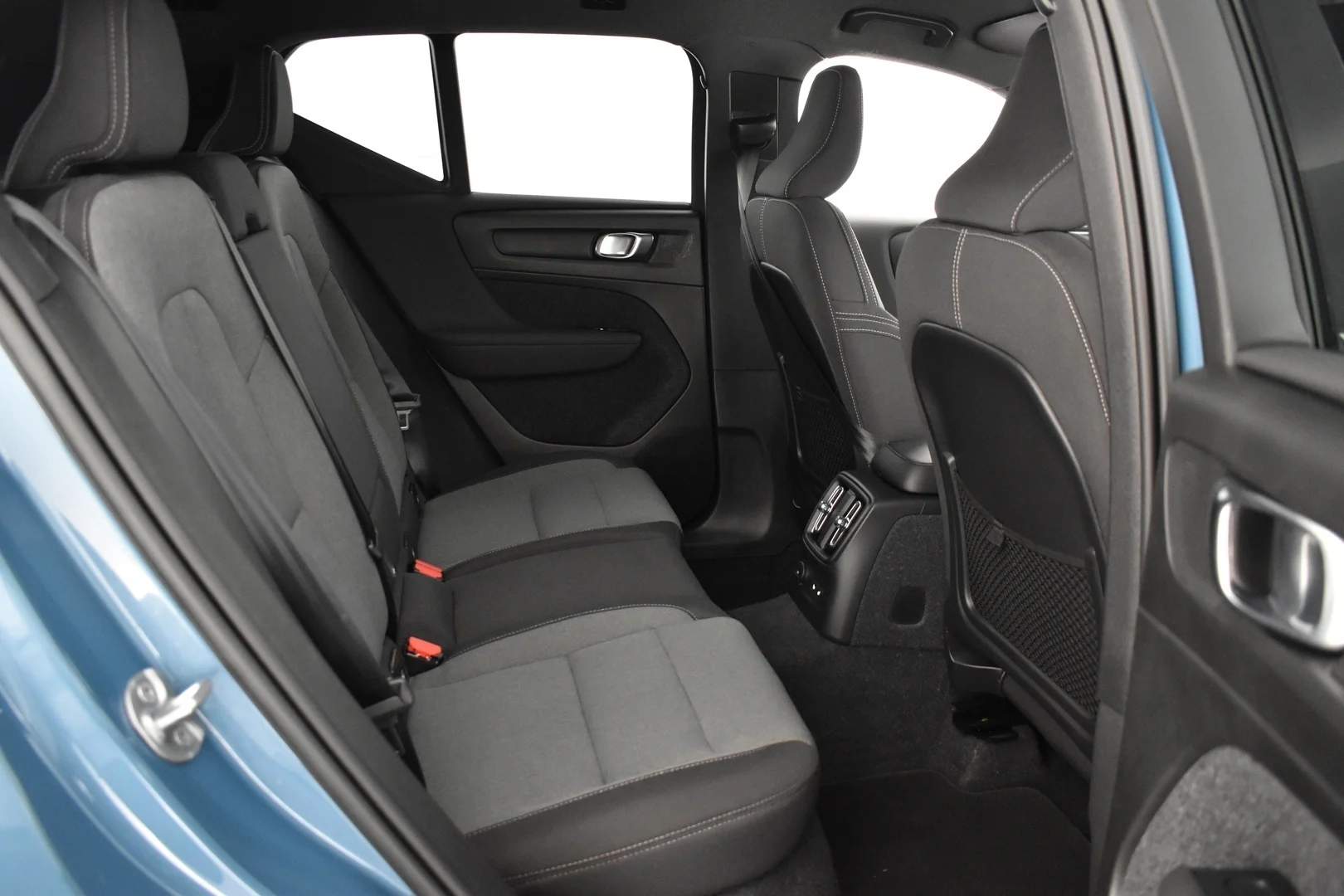Car Image - 2qeutaSoctU8mbhDh9FT82