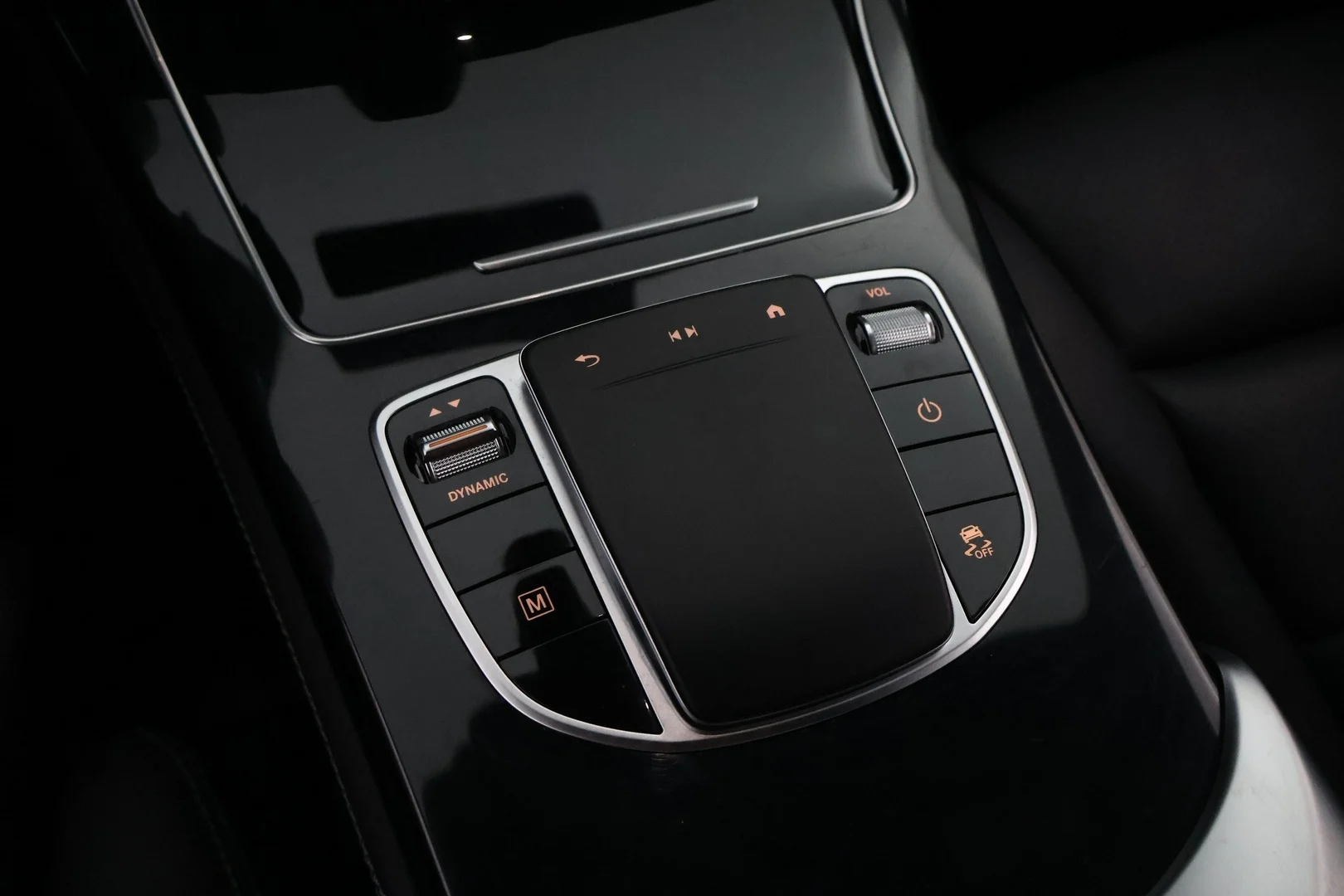 Car Image - 4OzEjLhx7dsY2F8FtXz2Sw