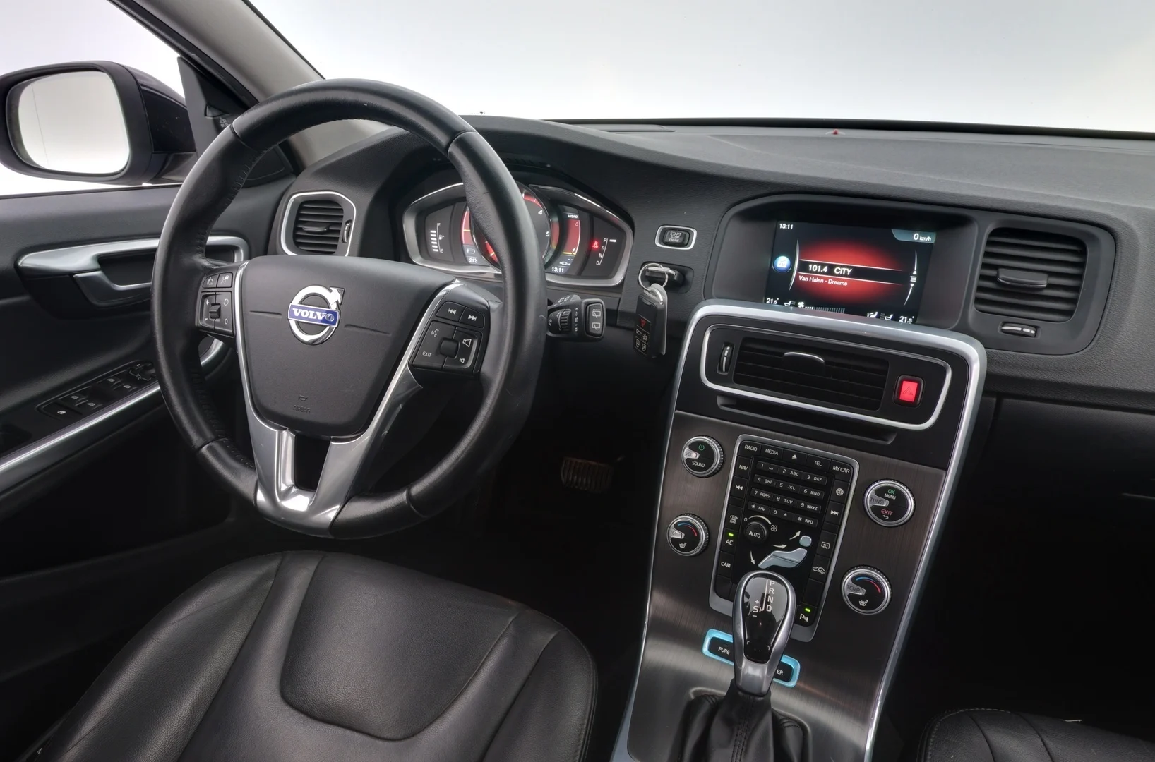 Car Image - 3WgWL4mDIm3OmZcia03sh1