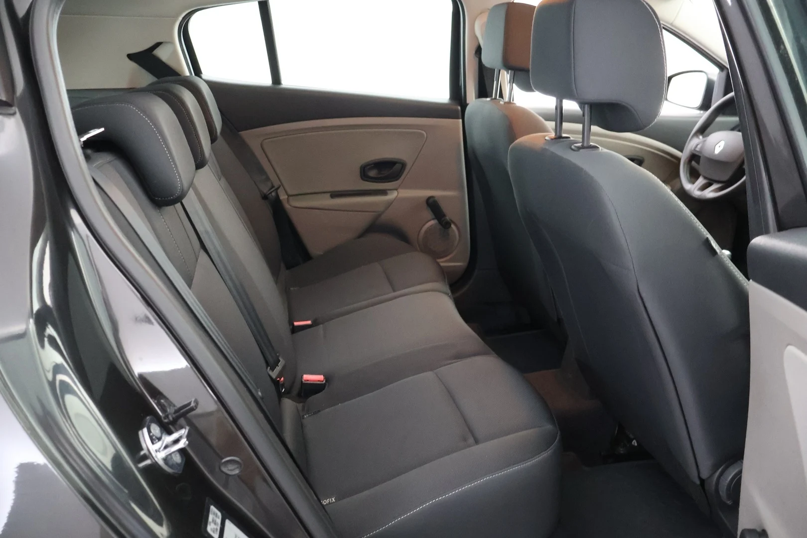Car Image - ibU7YOPhHY94EnxXqRiM5