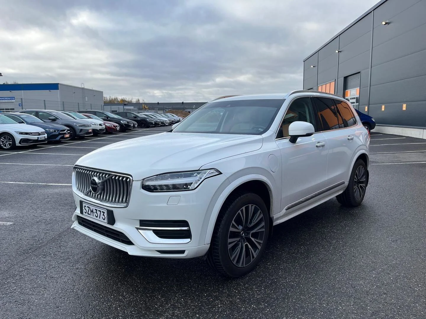 Car Image - 3vetcjlvViz6VYXfFtHl75