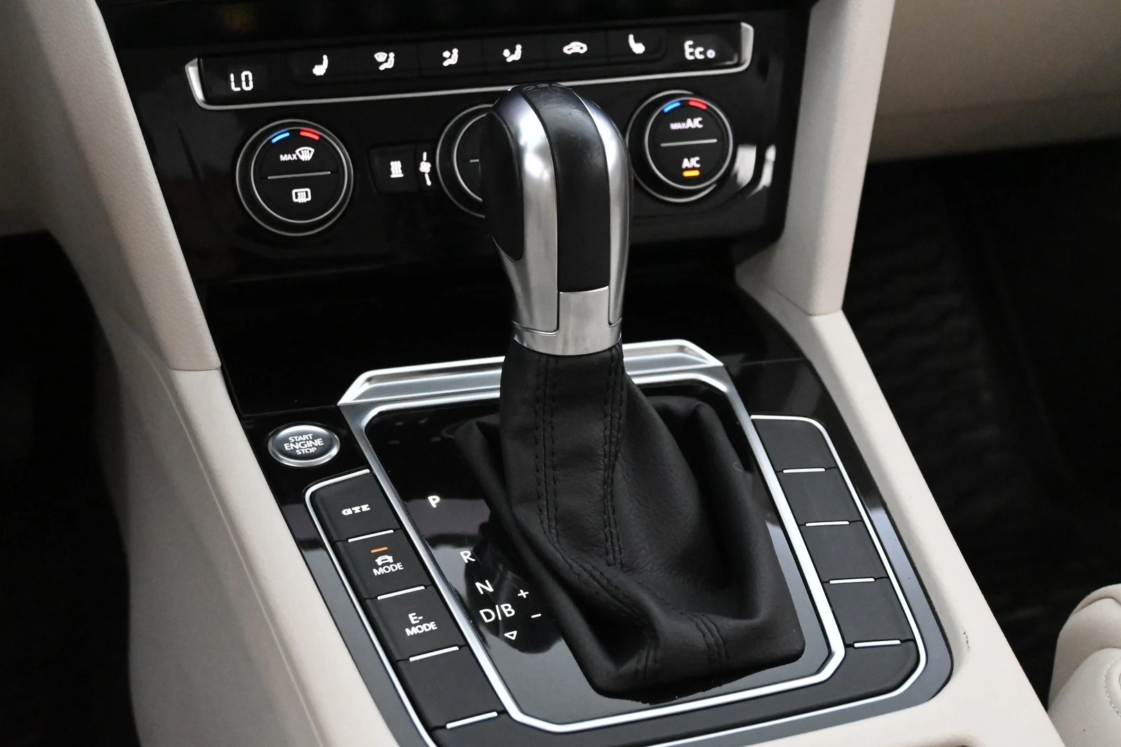 Car Image - 7cn4CmvgLgvDHSs0b8H5mv