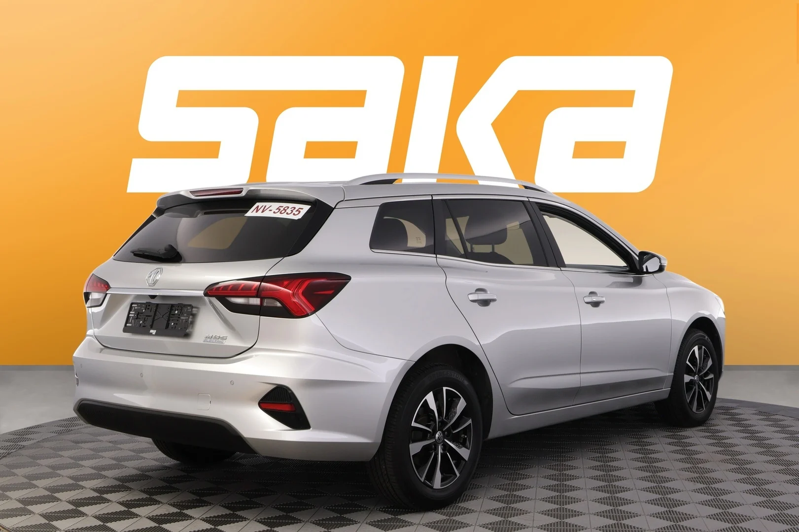 Car Image - 64mVCPOxSxJKZfo2e9VI9J