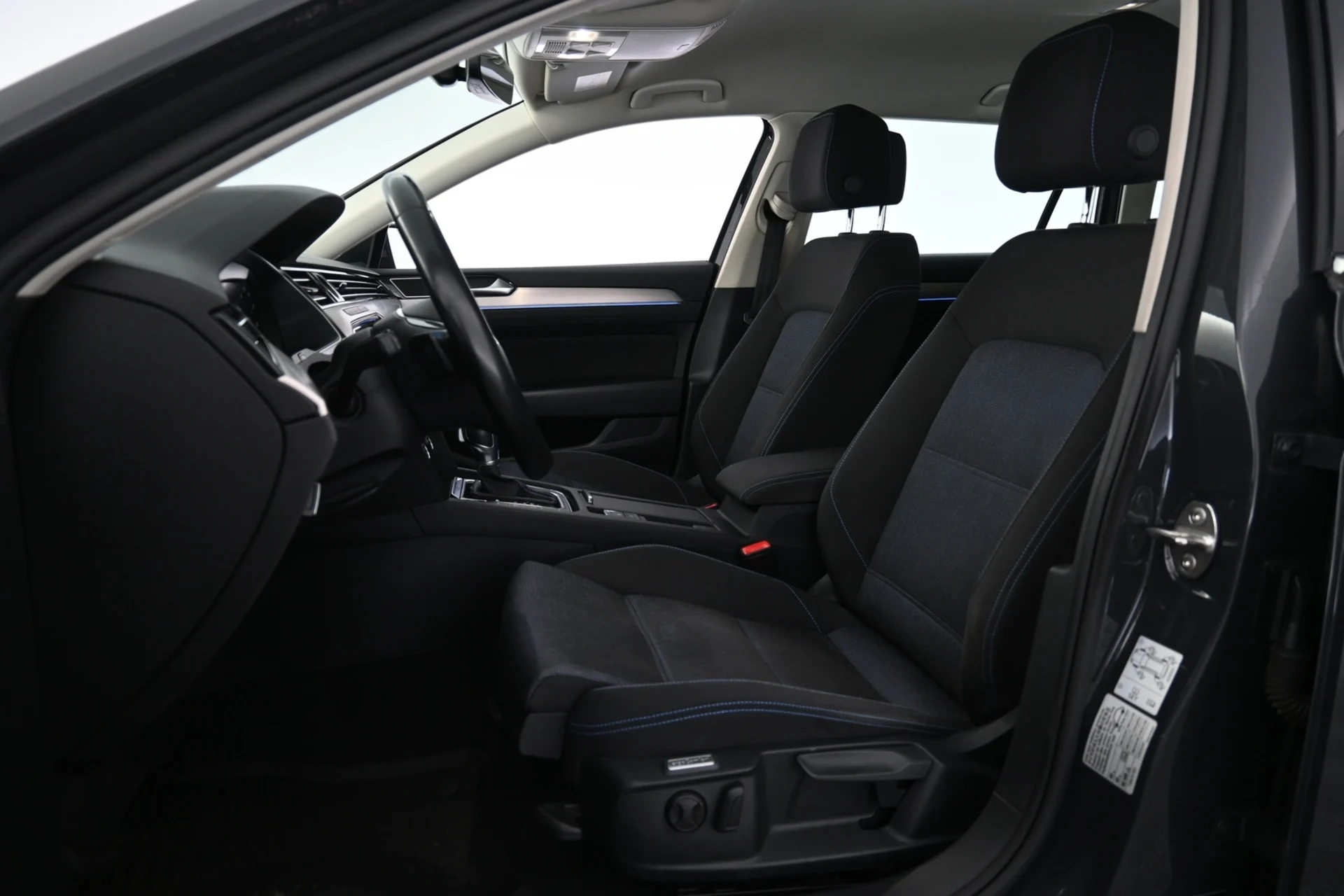 Car Image - 3Ah3UGmBVStEtdoyuvHG1u