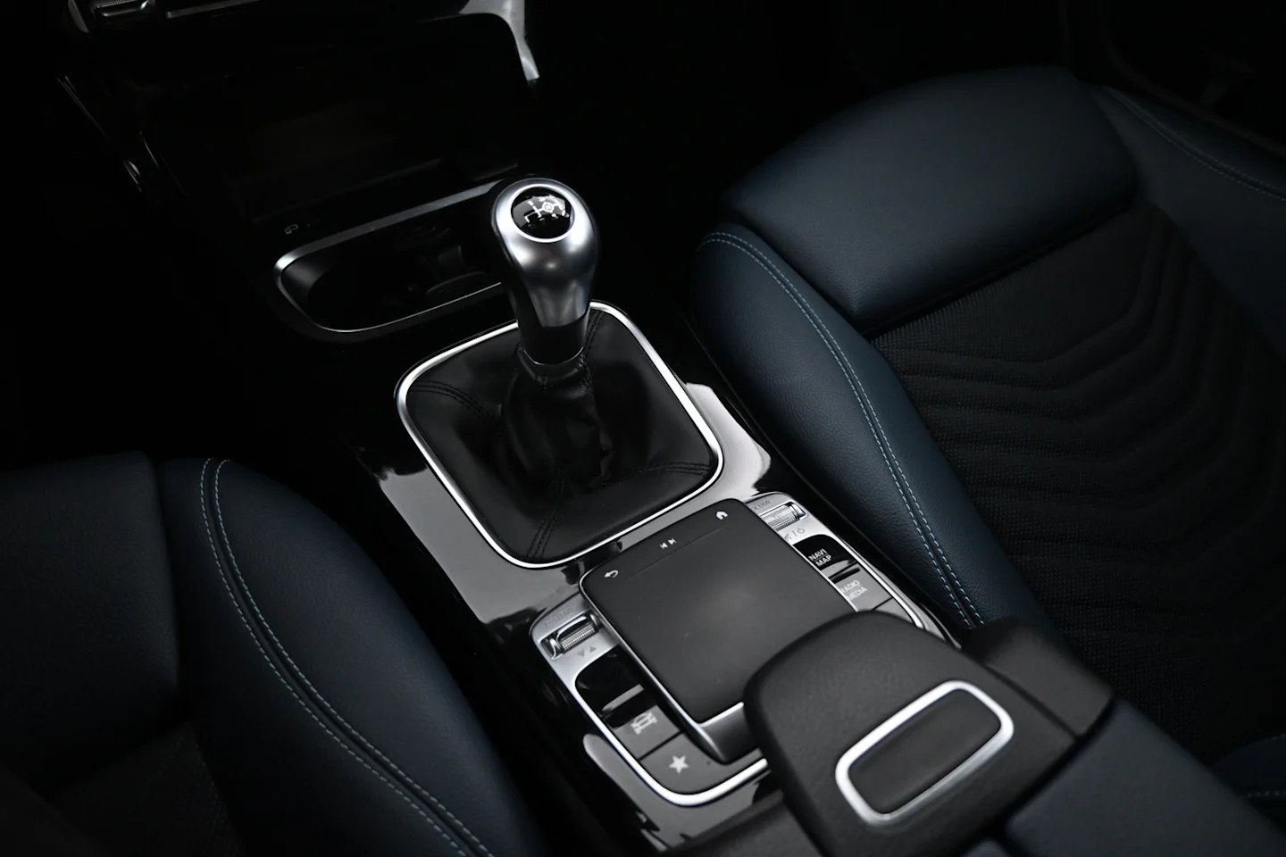 Car Image - 7kQ6sRZgyxc912GAxoEeWC