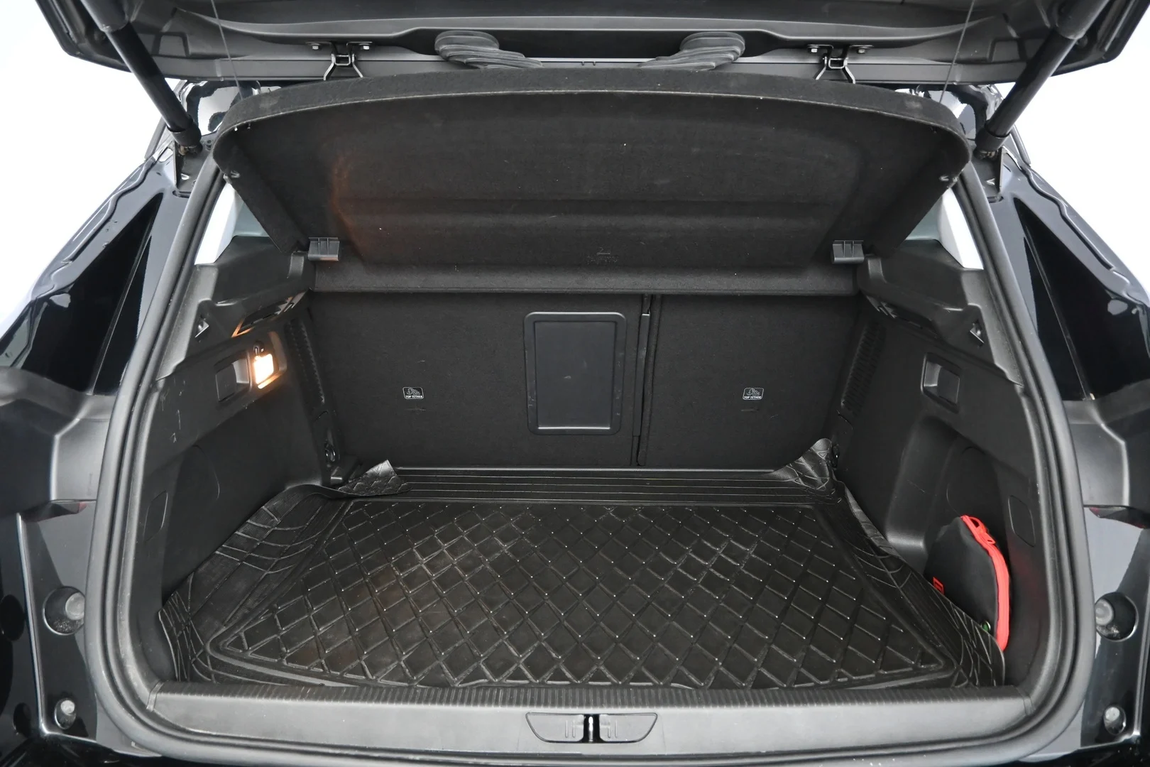 Car Image - 3mvQ3TpQHH29JV6tQSe02u