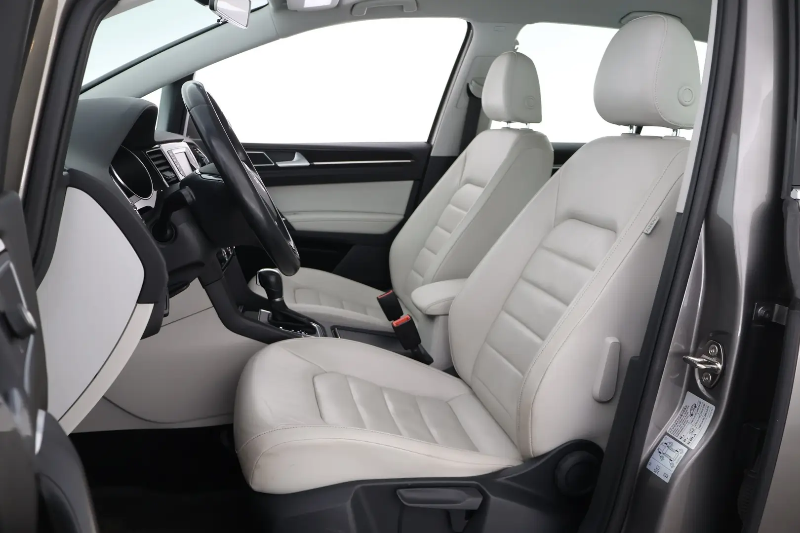 Car Image - 3pollbI9ZF05BTrbwKdpaO