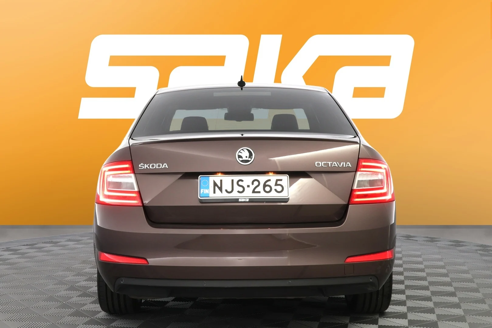 Car Image - 35xFRN5wE2tRrpM05gO0T9