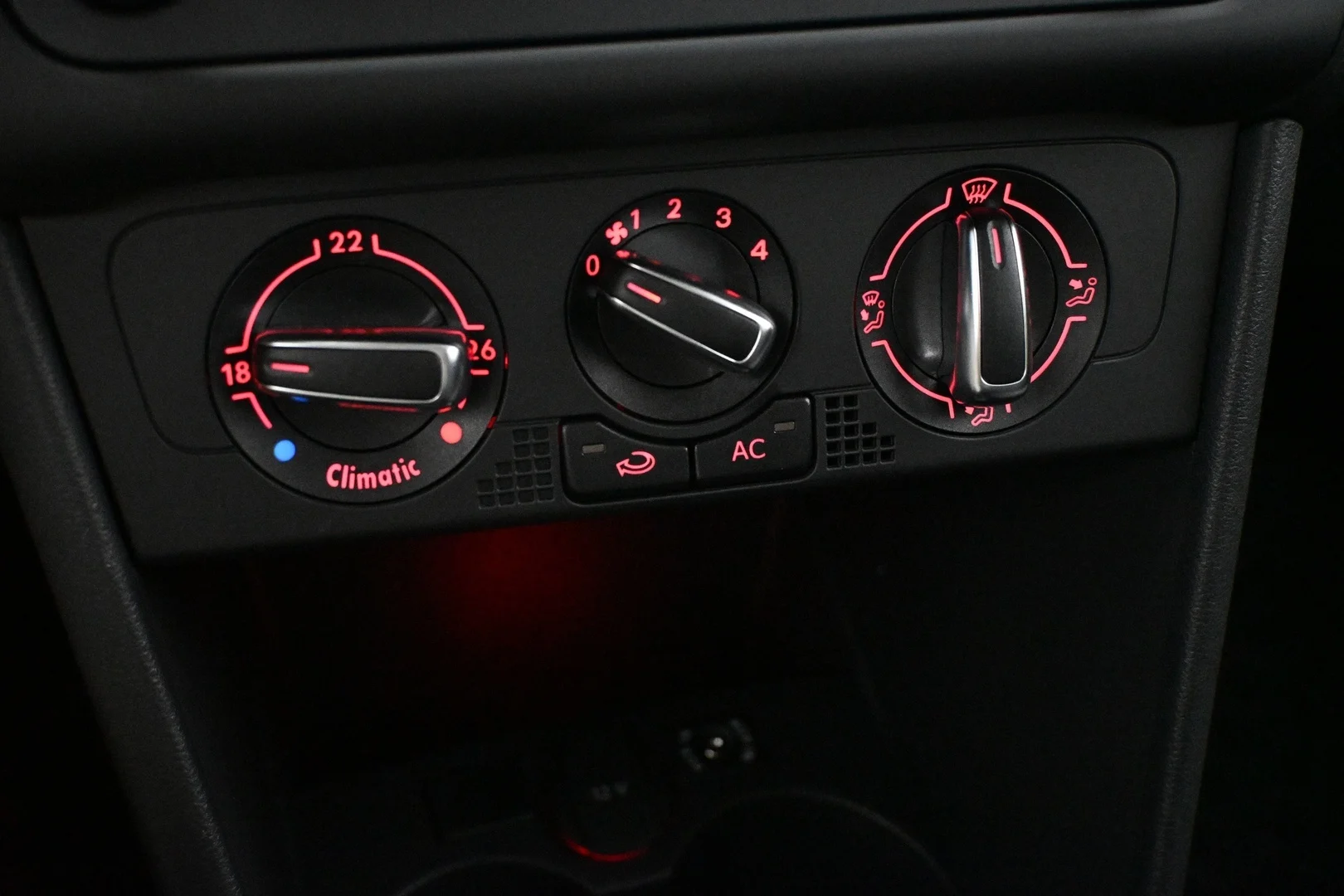 Car Image - 4mbGXay3D69zw5ywj0inEs