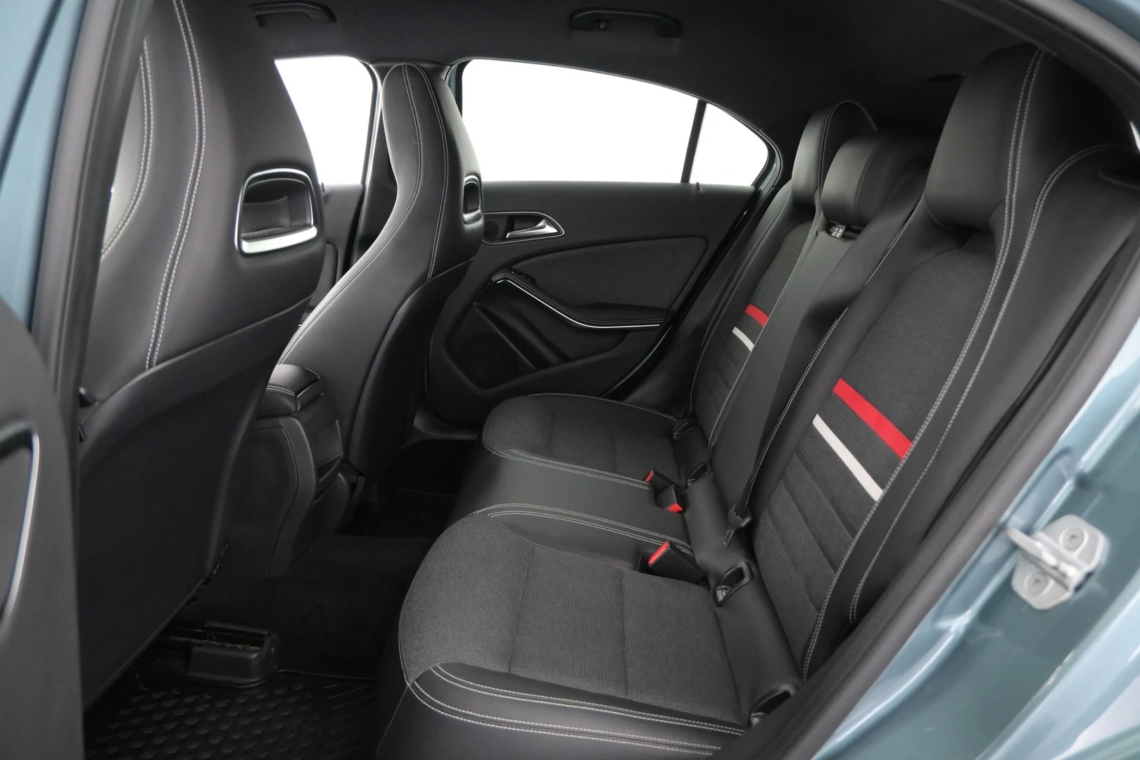 Car Image - 1XLcSOqJiOOAYYmpSEk1aN